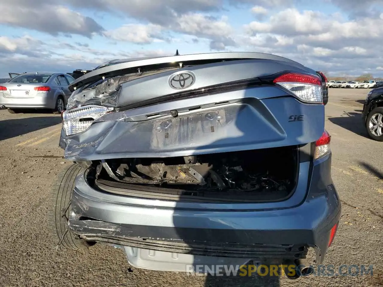 6 Photograph of a damaged car 5YFP4MCE9NP138022 TOYOTA COROLLA 2022