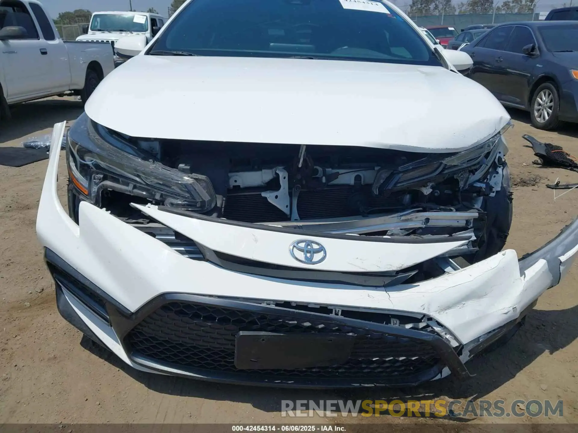 6 Photograph of a damaged car 5YFP4MCEXNP109869 TOYOTA COROLLA 2022