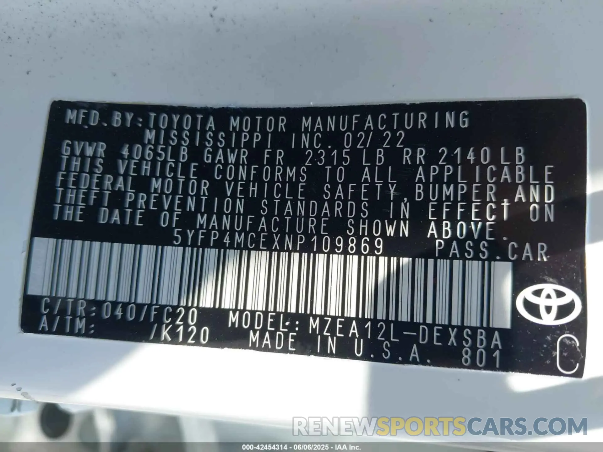 9 Photograph of a damaged car 5YFP4MCEXNP109869 TOYOTA COROLLA 2022