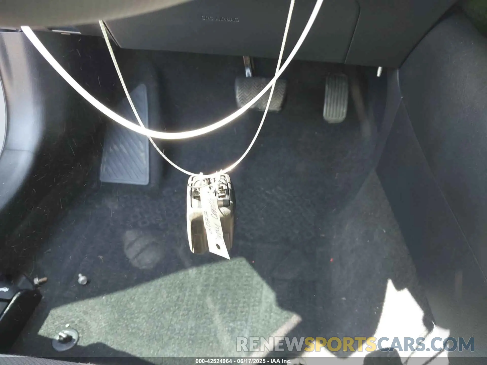 11 Photograph of a damaged car 5YFS4MCE0NP124536 TOYOTA COROLLA 2022
