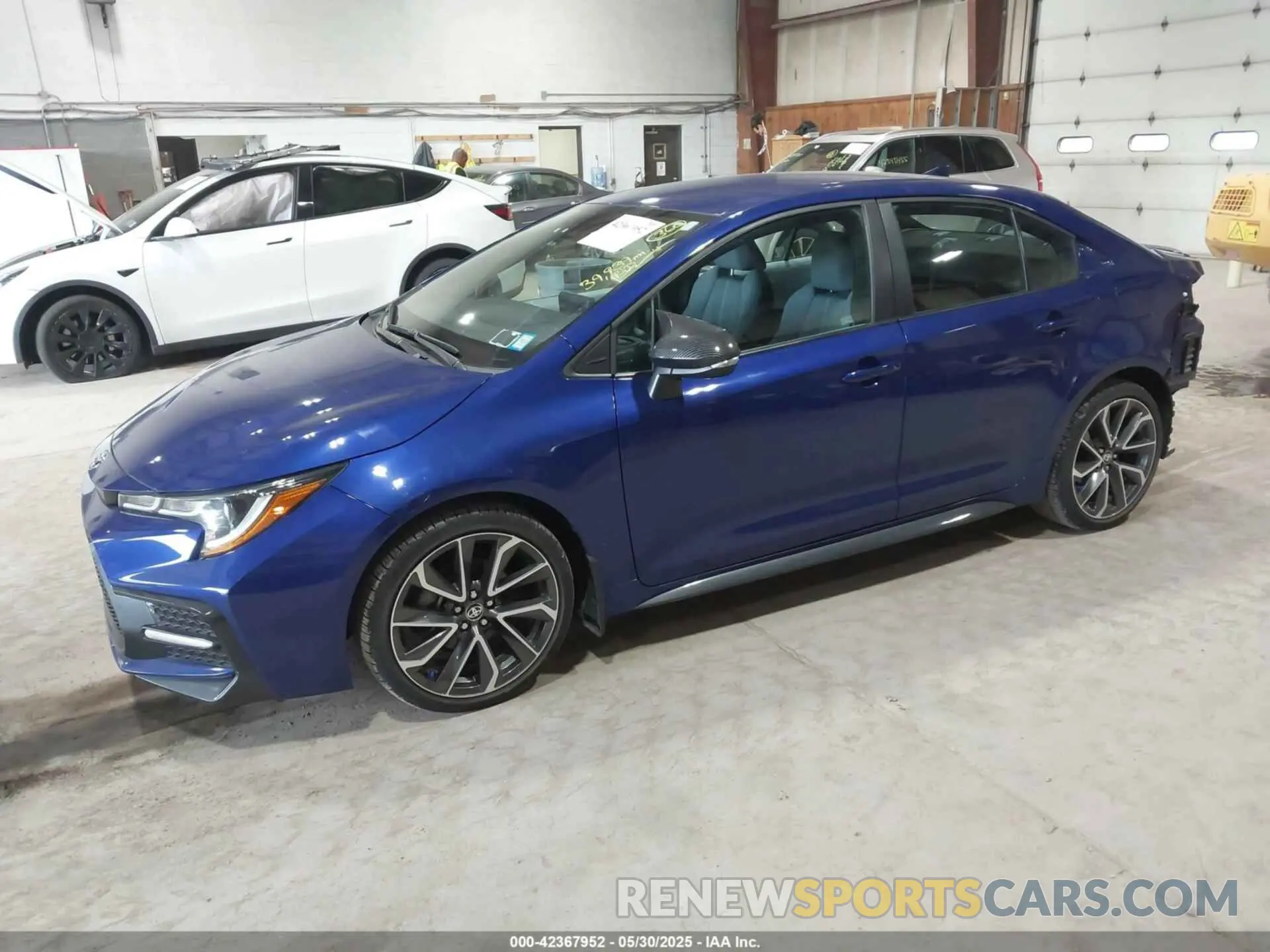 2 Photograph of a damaged car 5YFS4MCE0NP130112 TOYOTA COROLLA 2022