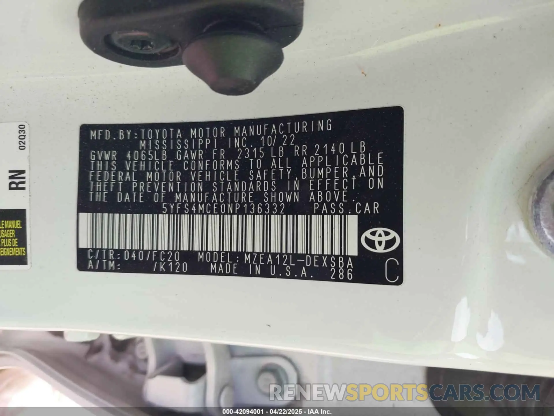 9 Photograph of a damaged car 5YFS4MCE0NP136332 TOYOTA COROLLA 2022