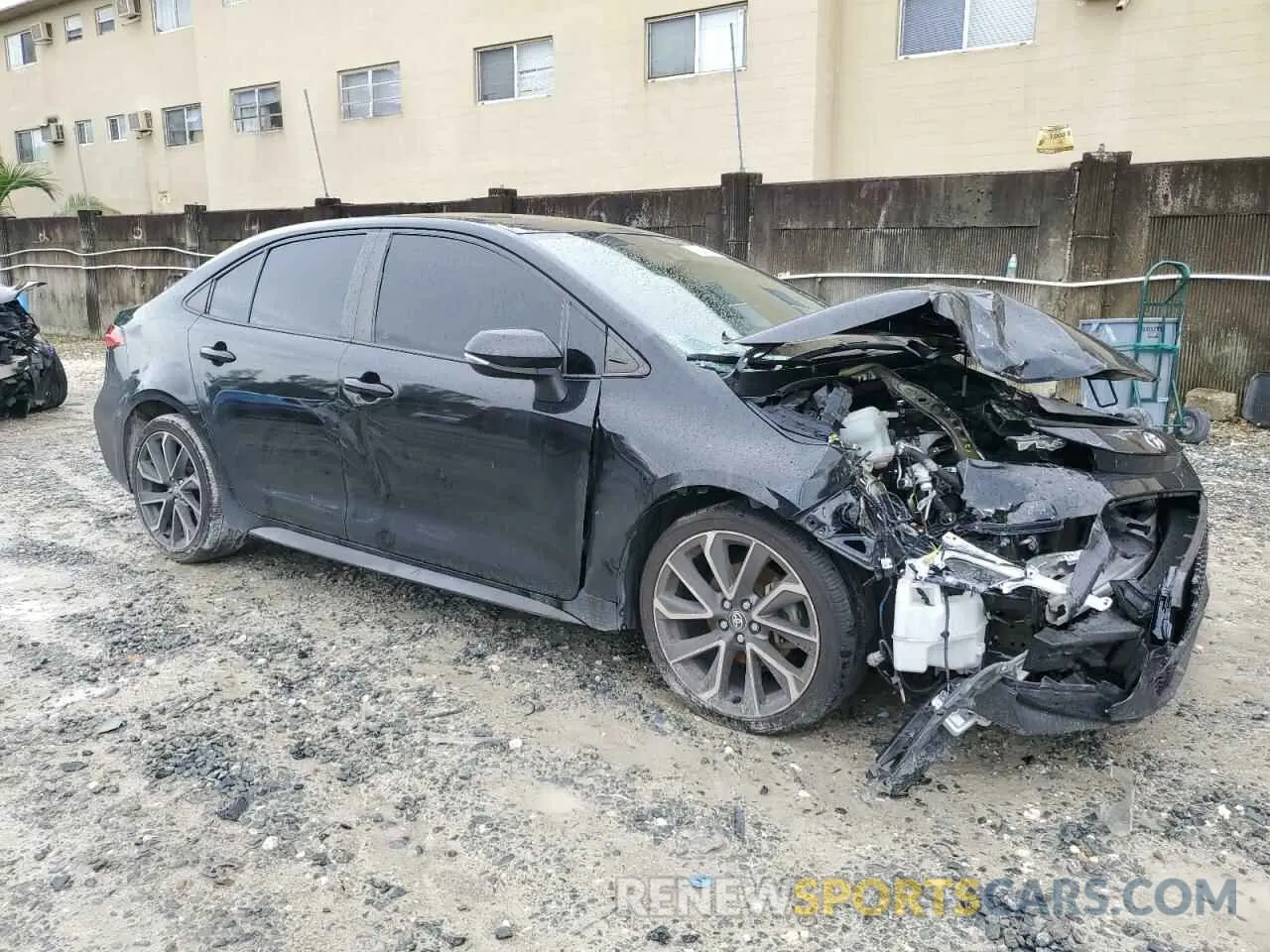 4 Photograph of a damaged car 5YFS4MCE1NP100438 TOYOTA COROLLA 2022
