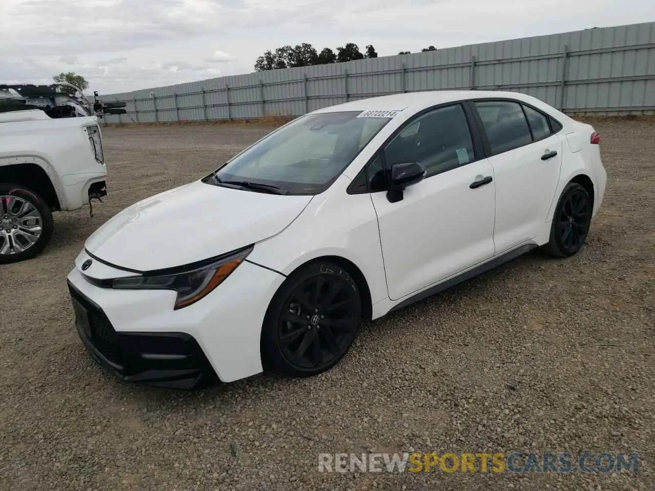 1 Photograph of a damaged car 5YFS4MCE1NP106384 TOYOTA COROLLA 2022