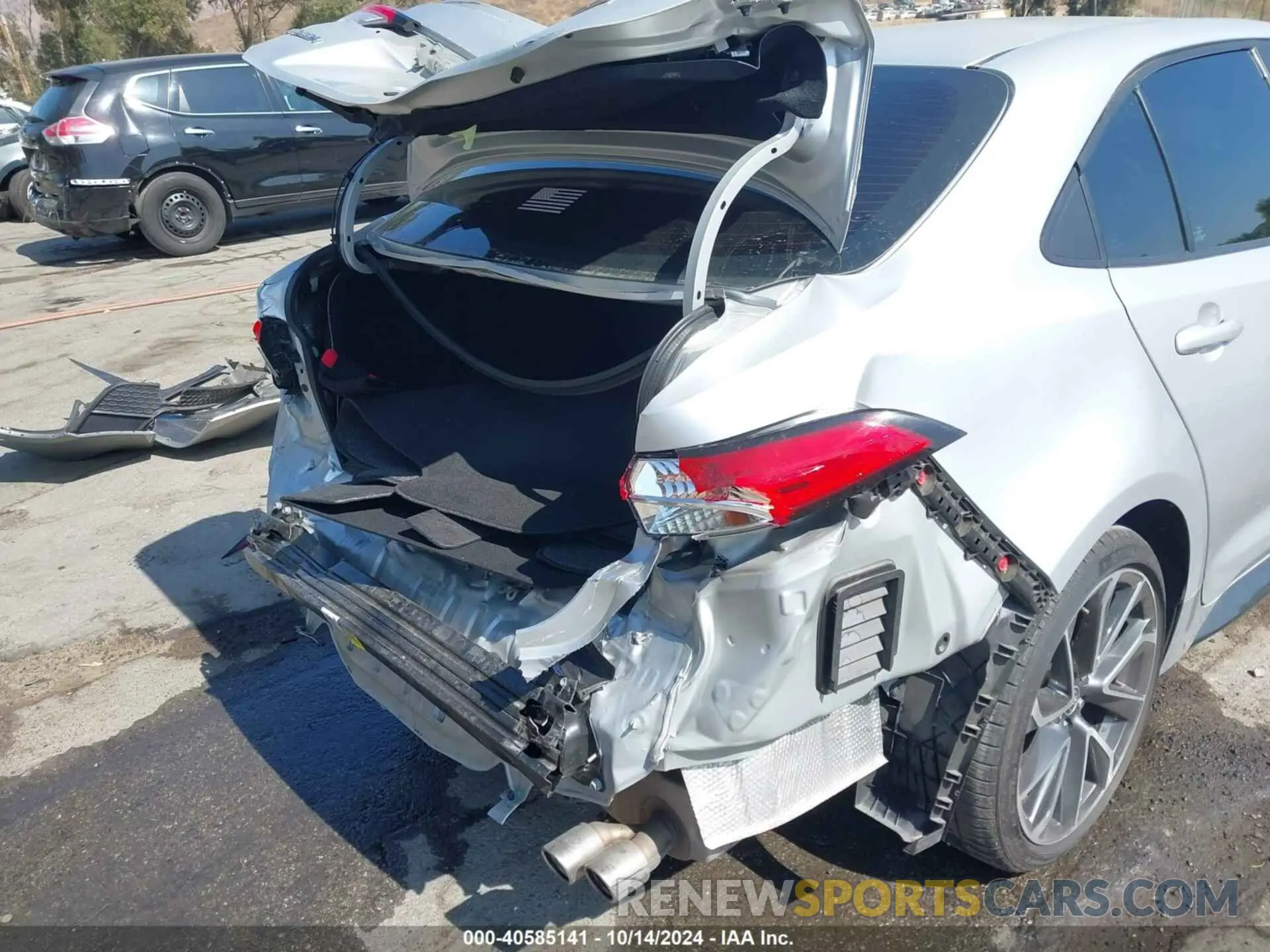 12 Photograph of a damaged car 5YFS4MCE1NP106725 TOYOTA COROLLA 2022