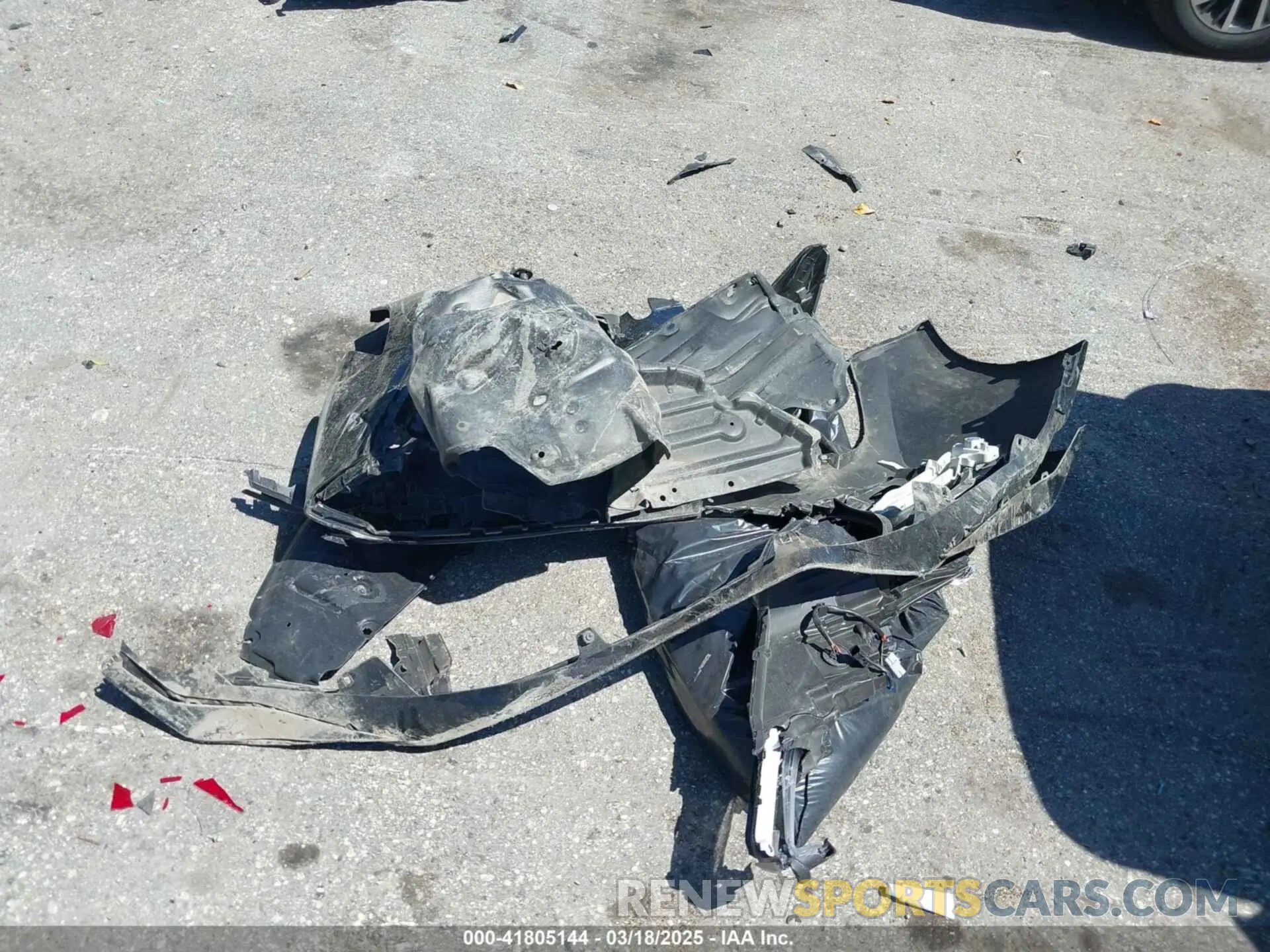12 Photograph of a damaged car 5YFS4MCE1NP111102 TOYOTA COROLLA 2022