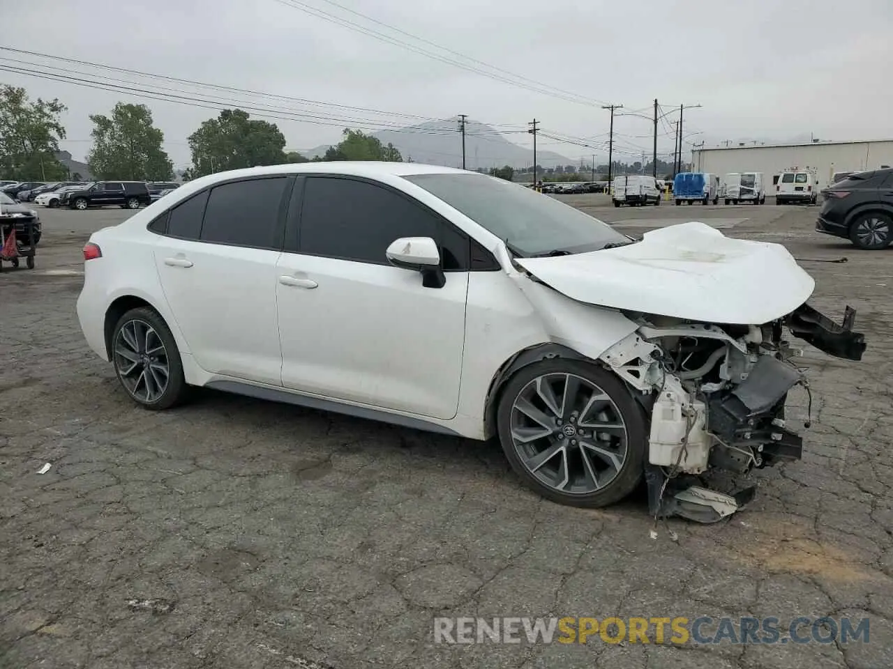 4 Photograph of a damaged car 5YFS4MCE1NP113240 TOYOTA COROLLA 2022