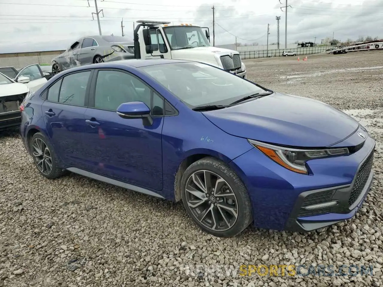 4 Photograph of a damaged car 5YFS4MCE1NP117398 TOYOTA COROLLA 2022