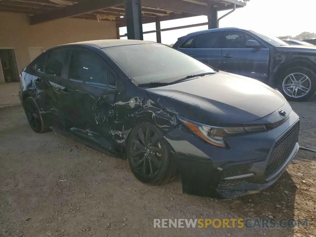 4 Photograph of a damaged car 5YFS4MCE1NP117689 TOYOTA COROLLA 2022