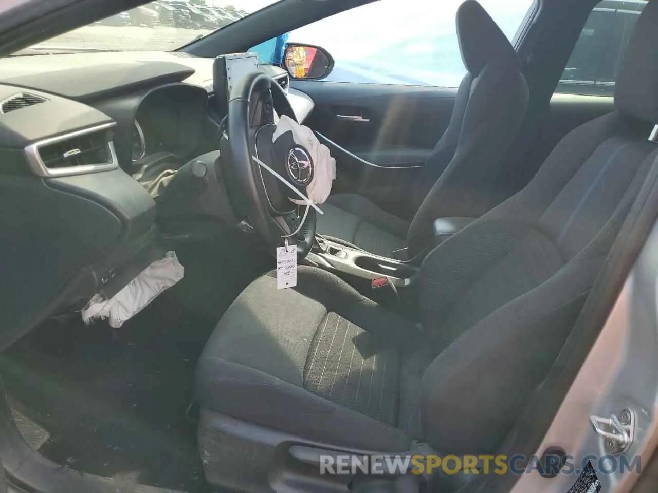 7 Photograph of a damaged car 5YFS4MCE1NP118549 TOYOTA COROLLA 2022