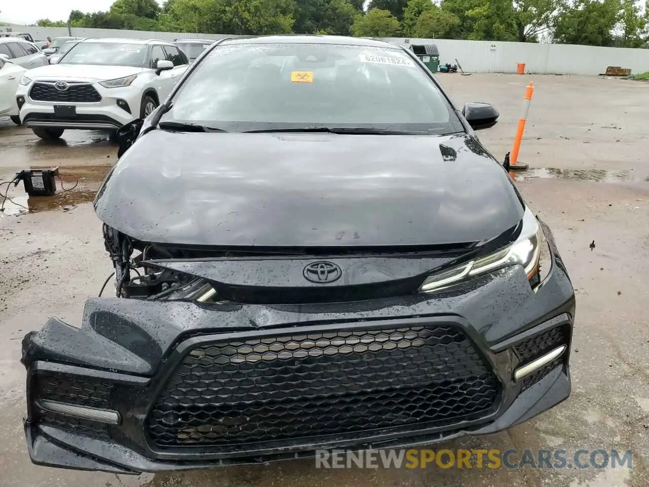 5 Photograph of a damaged car 5YFS4MCE1NP121032 TOYOTA COROLLA 2022