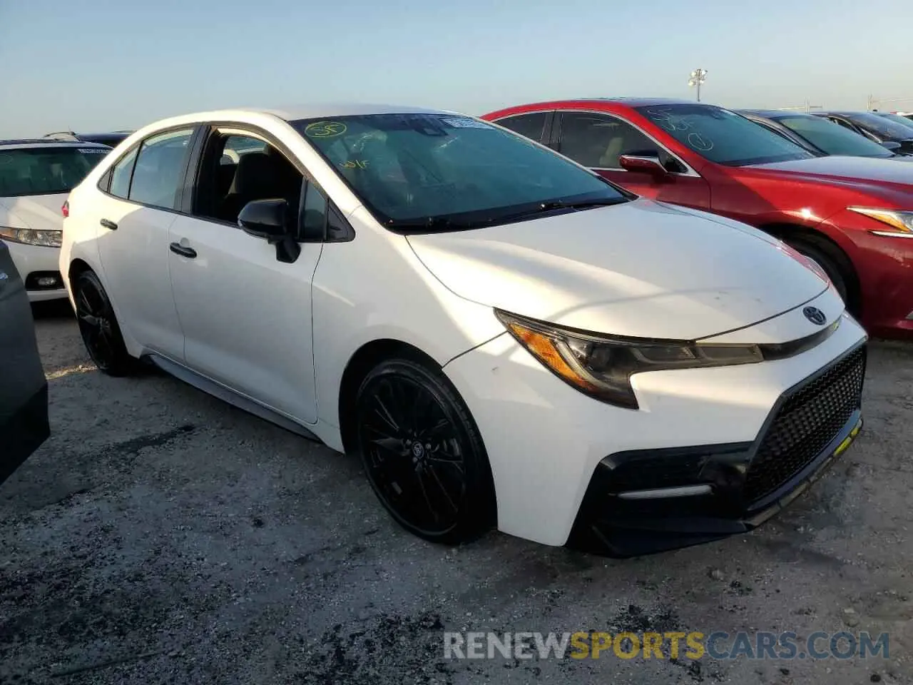 4 Photograph of a damaged car 5YFS4MCE1NP121449 TOYOTA COROLLA 2022