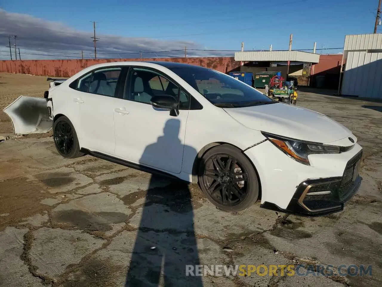 4 Photograph of a damaged car 5YFS4MCE1NP123959 TOYOTA COROLLA 2022