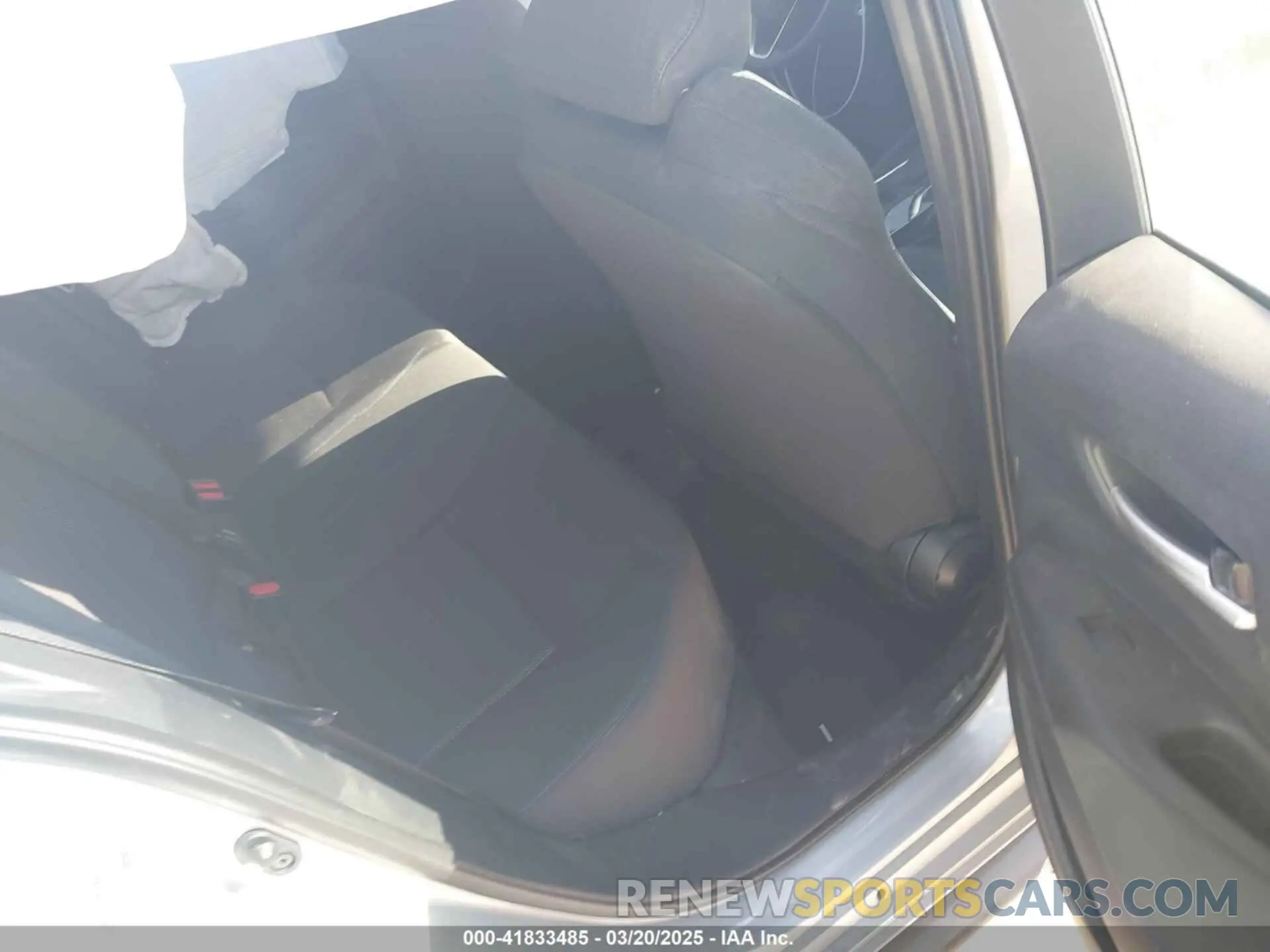 8 Photograph of a damaged car 5YFS4MCE1NP131432 TOYOTA COROLLA 2022