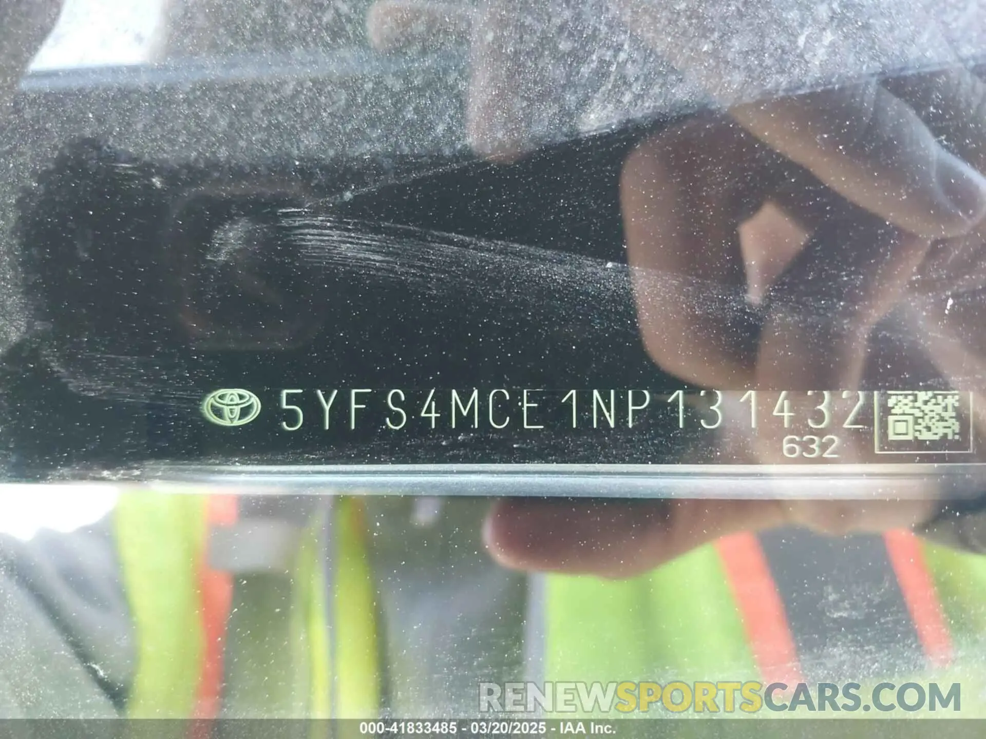 9 Photograph of a damaged car 5YFS4MCE1NP131432 TOYOTA COROLLA 2022
