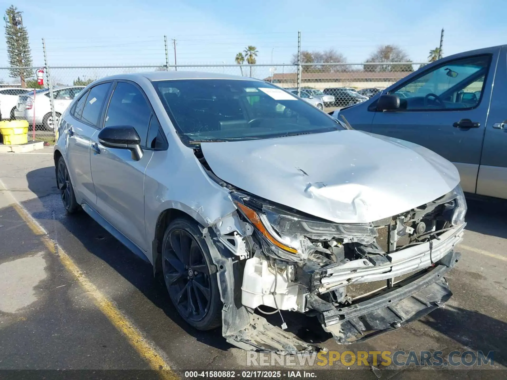 1 Photograph of a damaged car 5YFS4MCE2NP103526 TOYOTA COROLLA 2022