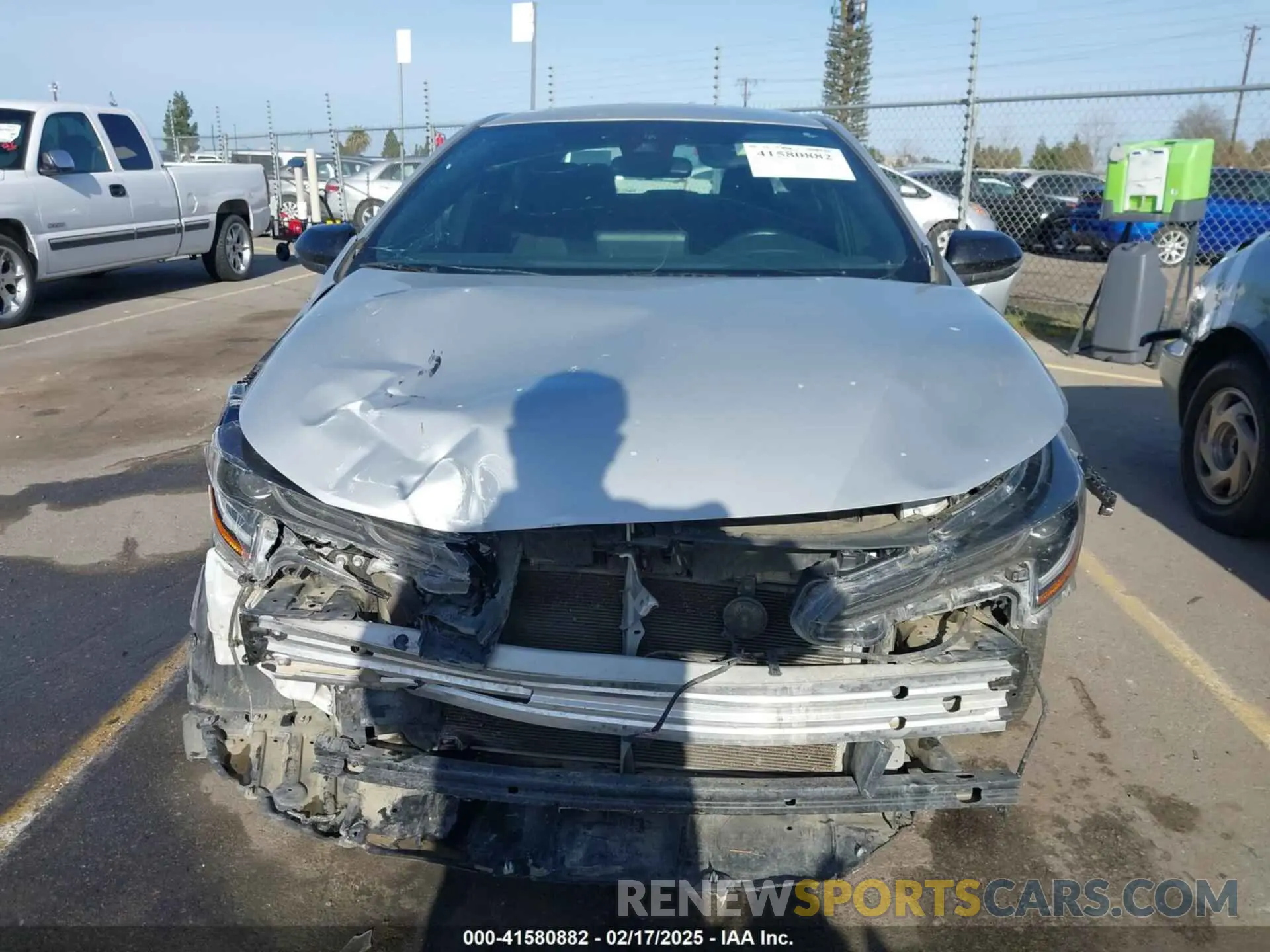 13 Photograph of a damaged car 5YFS4MCE2NP103526 TOYOTA COROLLA 2022
