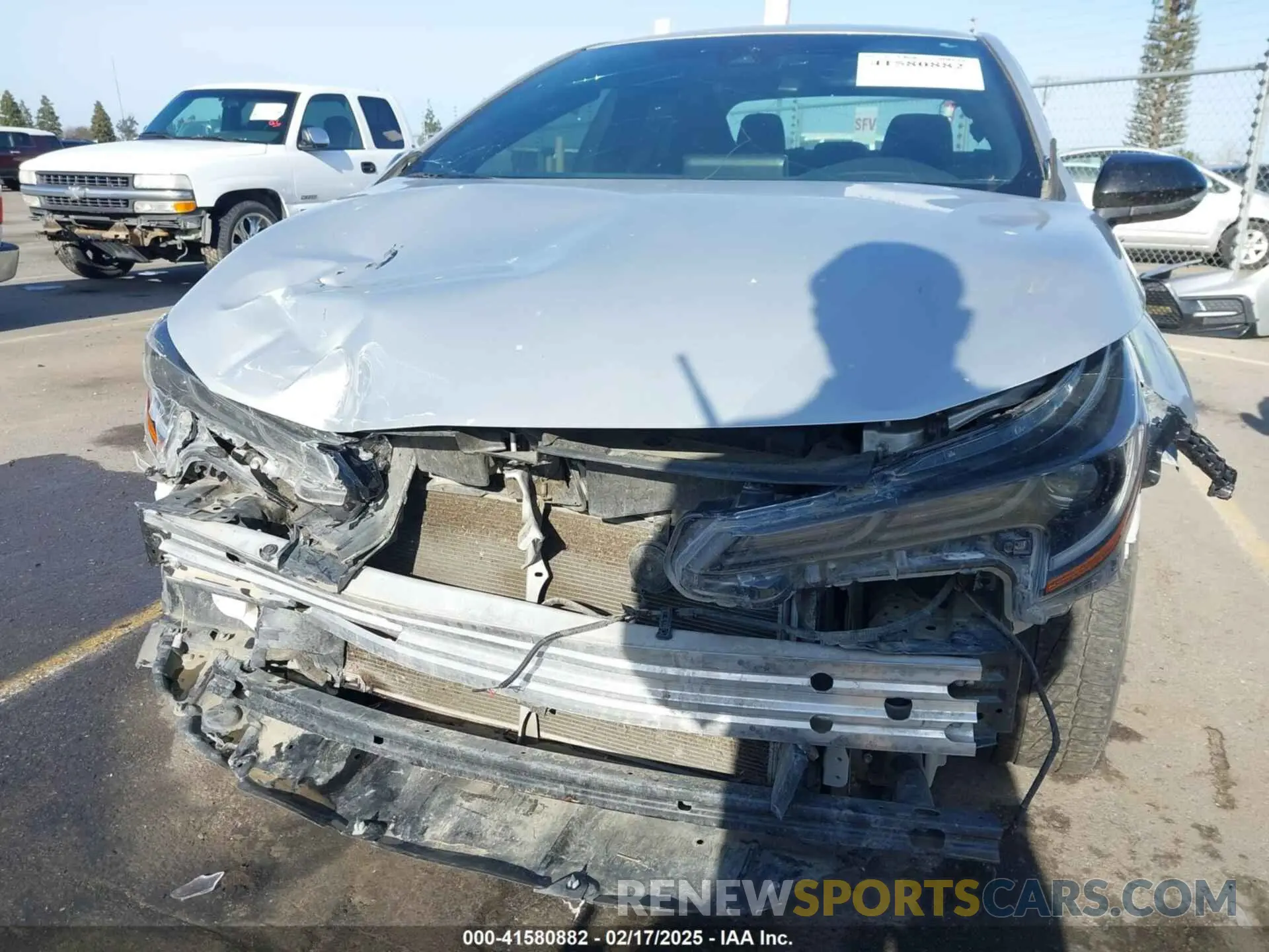 6 Photograph of a damaged car 5YFS4MCE2NP103526 TOYOTA COROLLA 2022