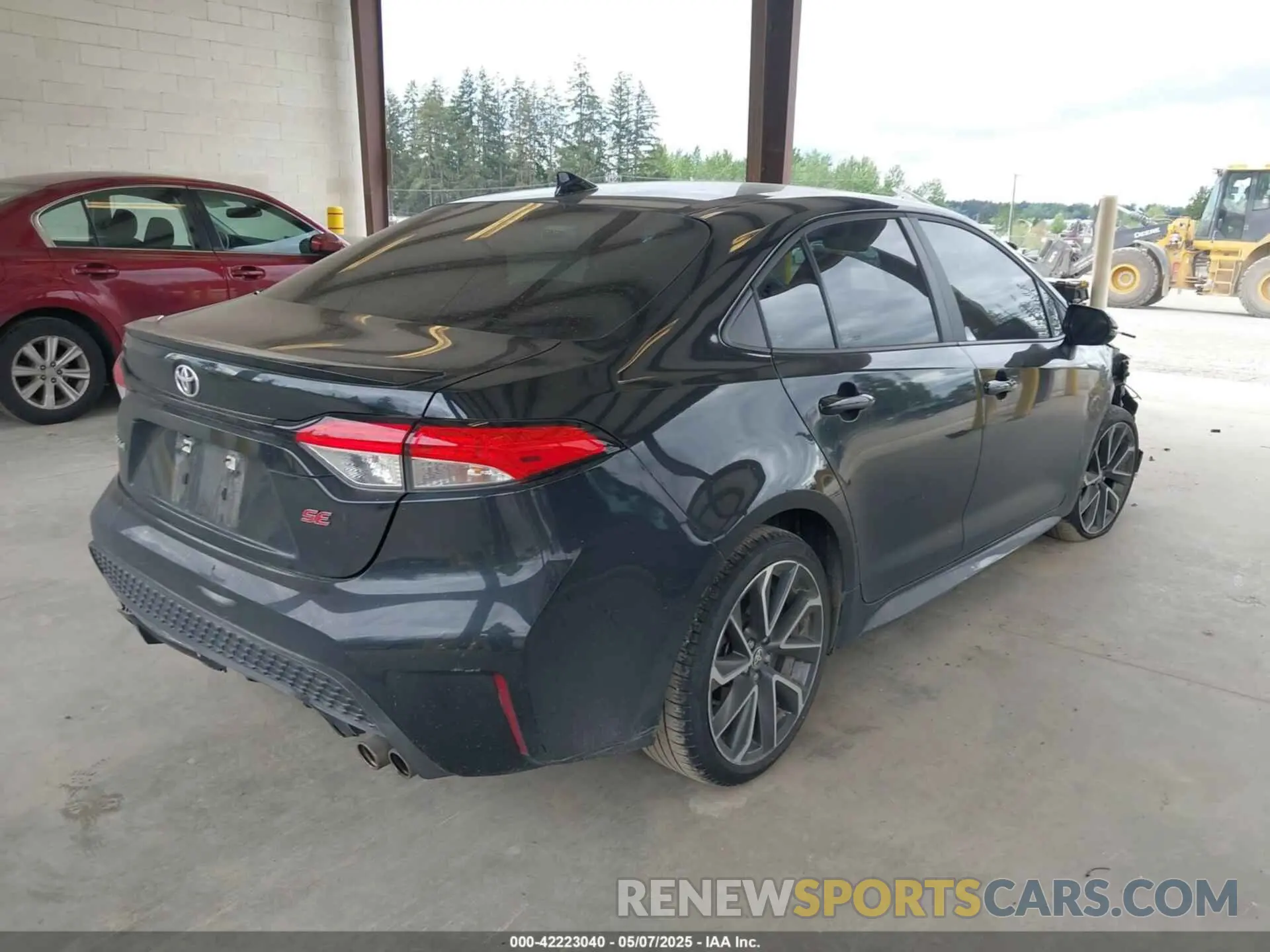 4 Photograph of a damaged car 5YFS4MCE2NP106717 TOYOTA COROLLA 2022