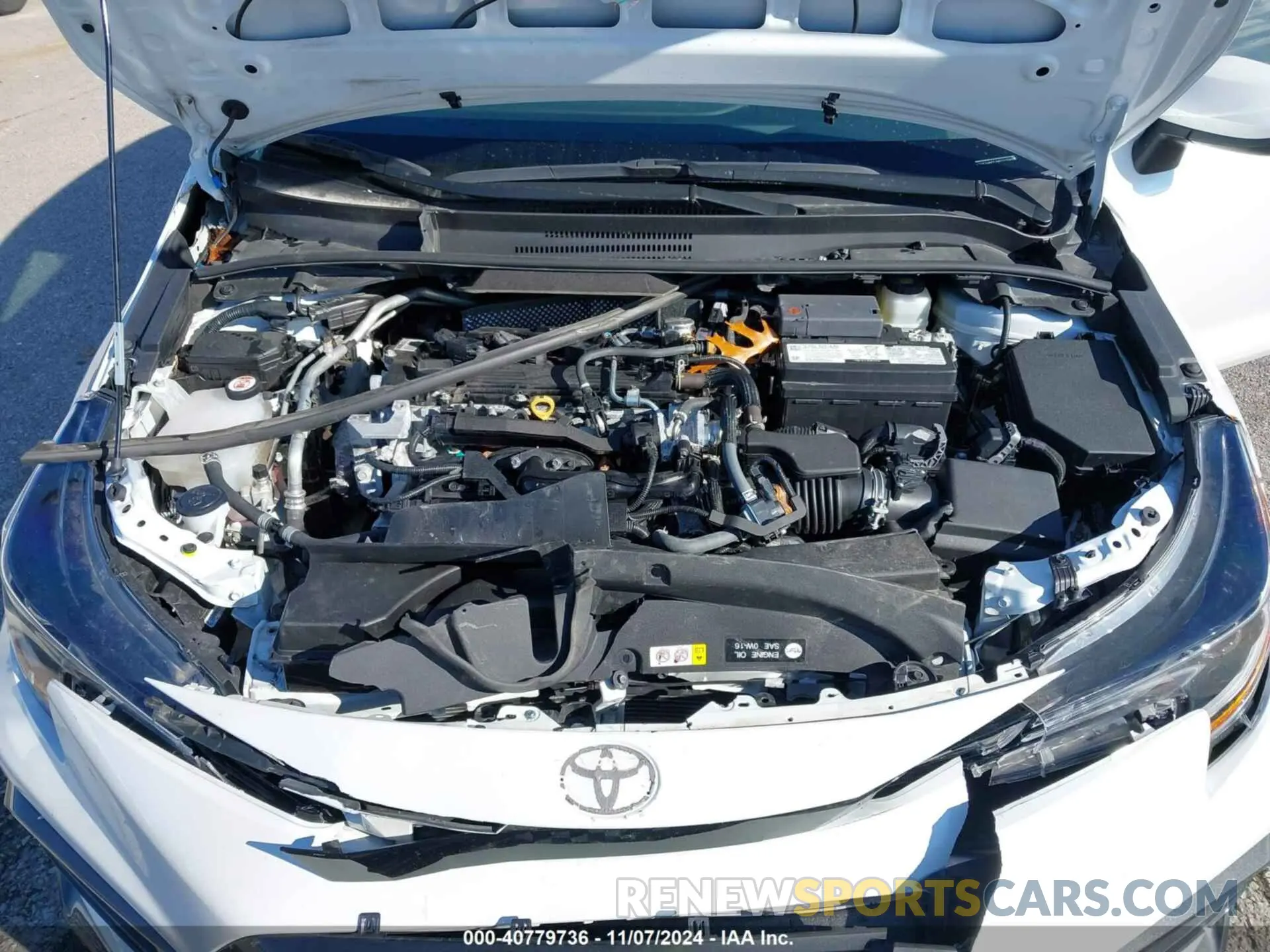 10 Photograph of a damaged car 5YFS4MCE2NP113585 TOYOTA COROLLA 2022