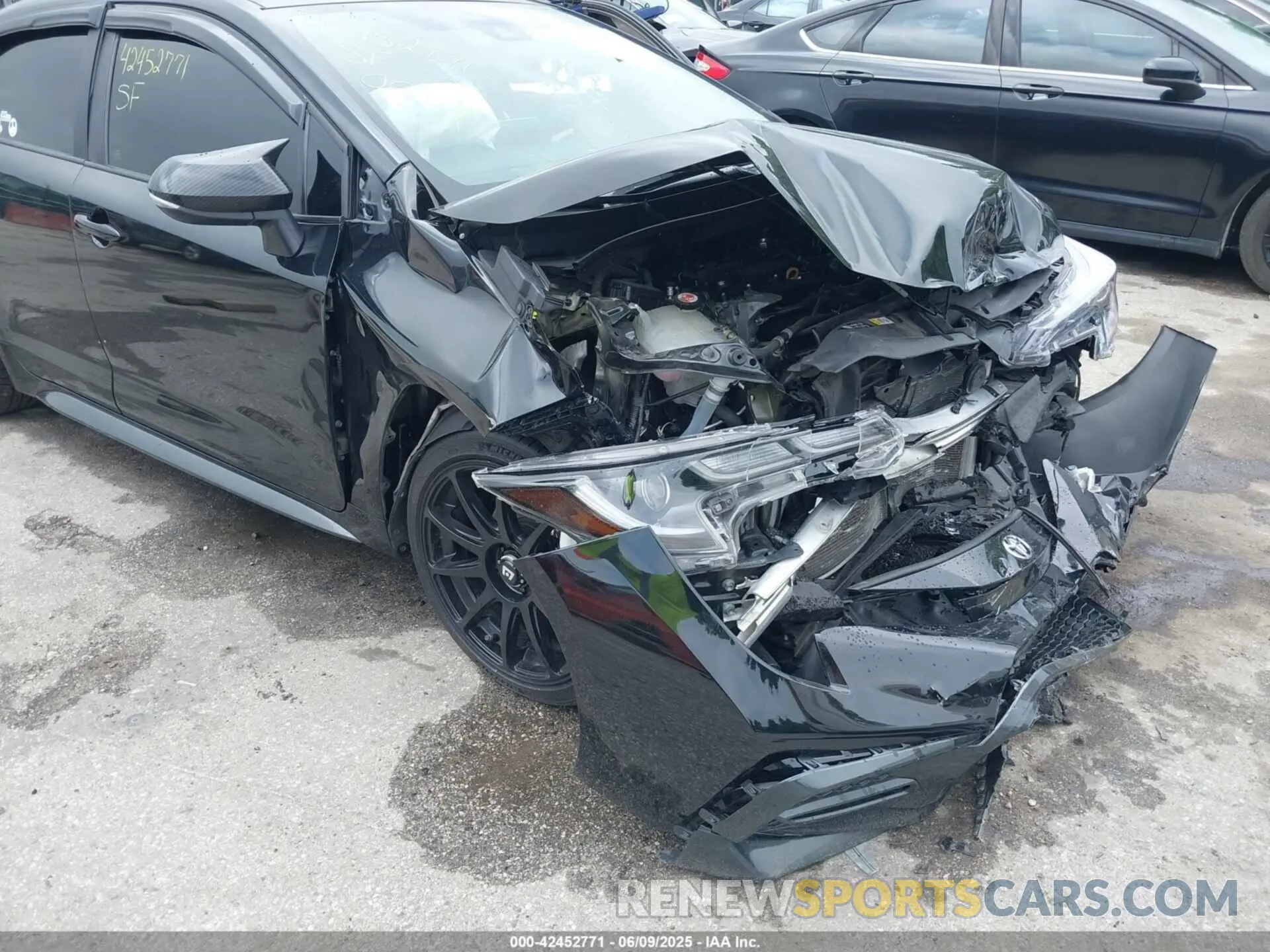18 Photograph of a damaged car 5YFS4MCE2NP120424 TOYOTA COROLLA 2022