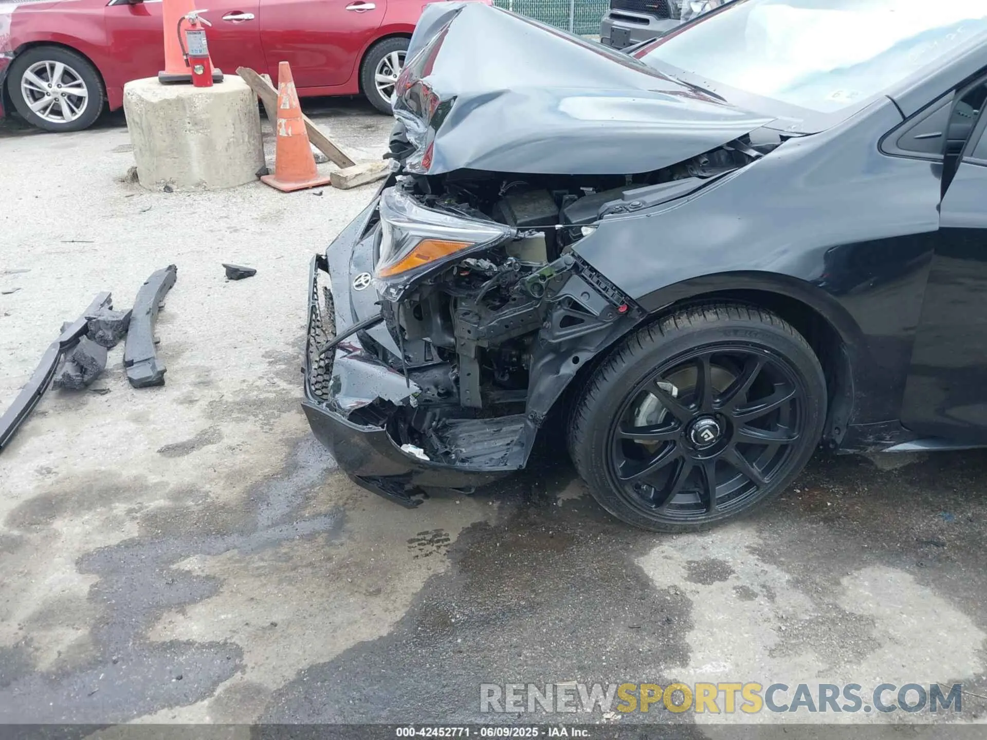 19 Photograph of a damaged car 5YFS4MCE2NP120424 TOYOTA COROLLA 2022
