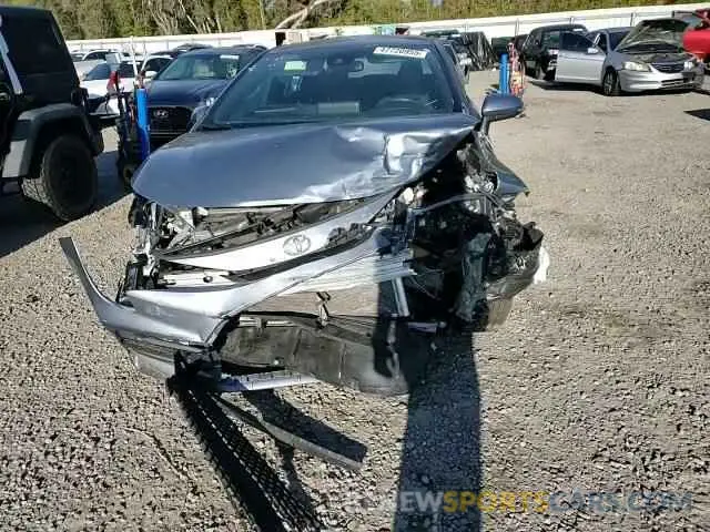 11 Photograph of a damaged car 5YFS4MCE2NP121525 TOYOTA COROLLA 2022