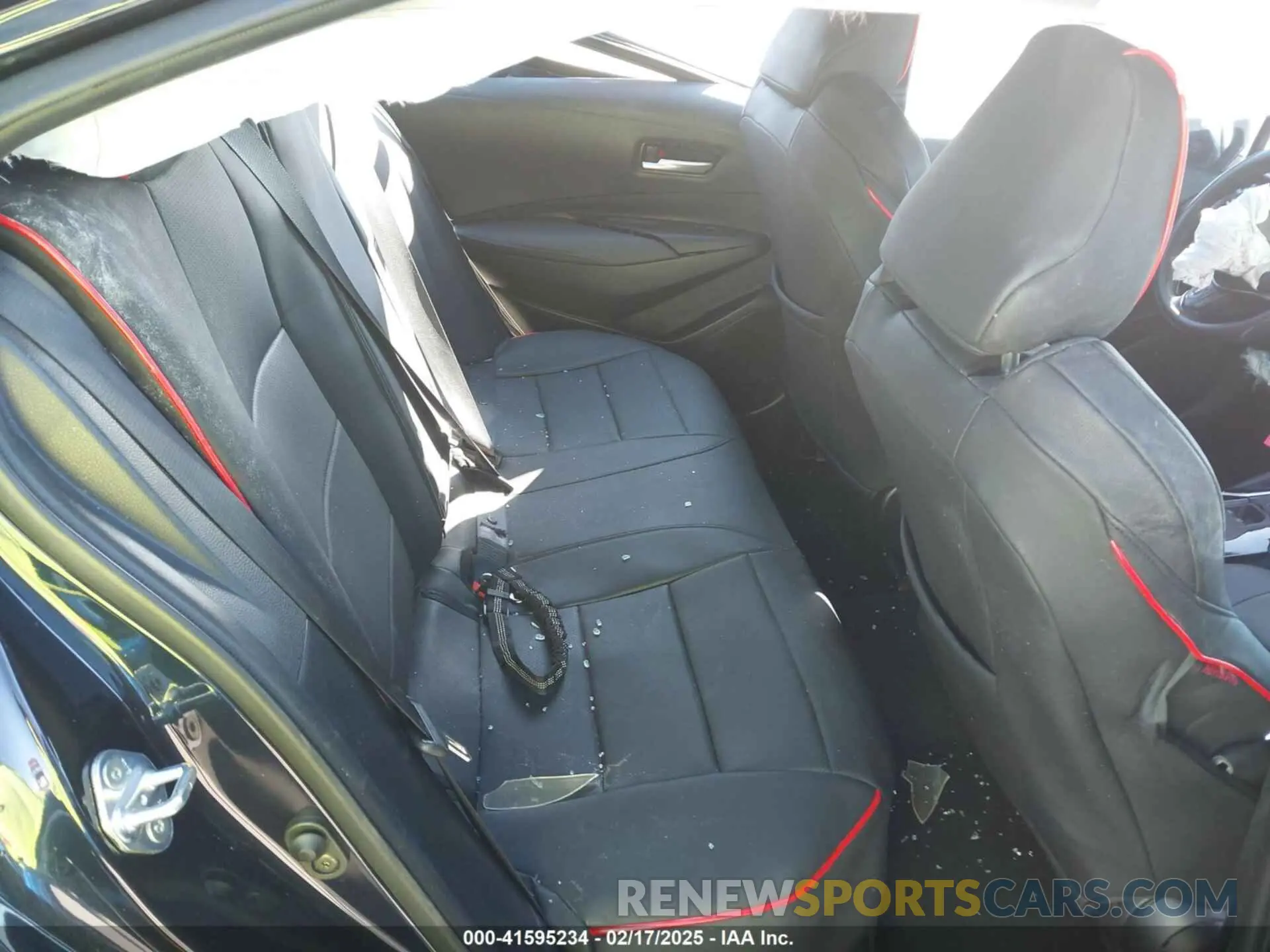 8 Photograph of a damaged car 5YFS4MCE2NP123629 TOYOTA COROLLA 2022