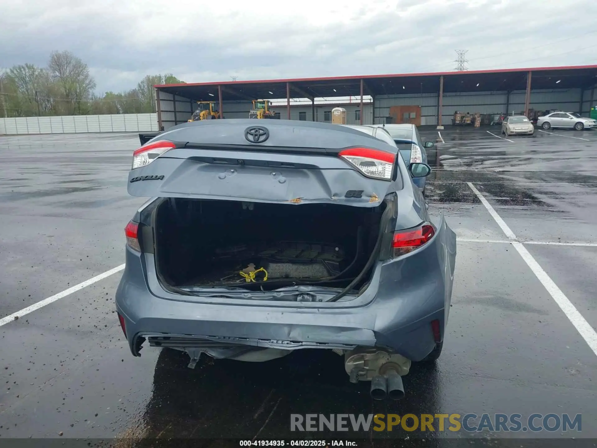 6 Photograph of a damaged car 5YFS4MCE2NP127633 TOYOTA COROLLA 2022
