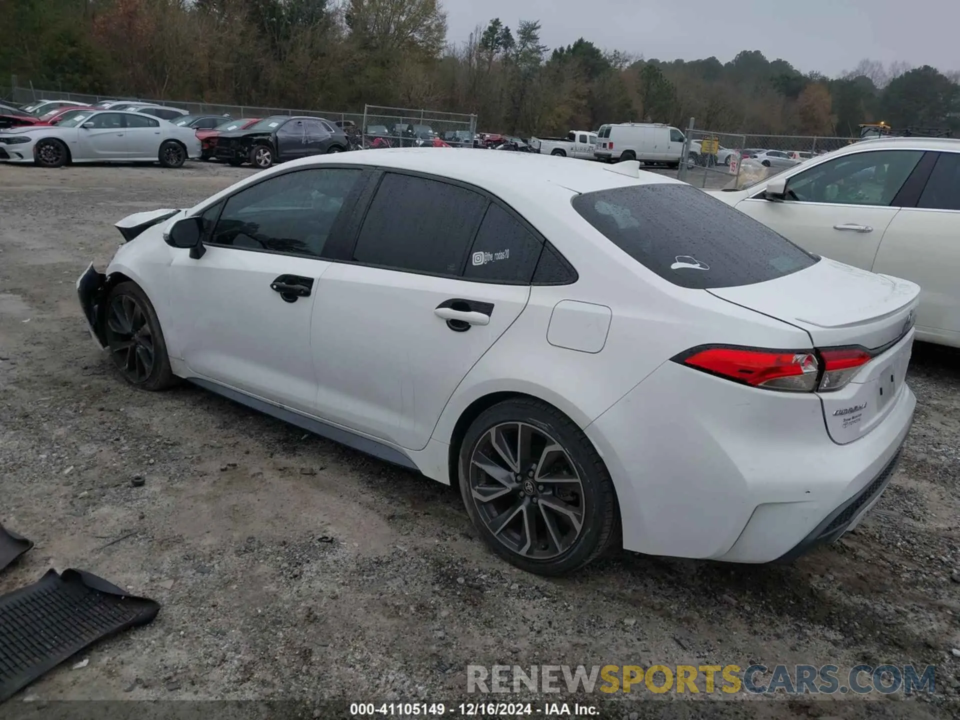 3 Photograph of a damaged car 5YFS4MCE3NP105382 TOYOTA COROLLA 2022