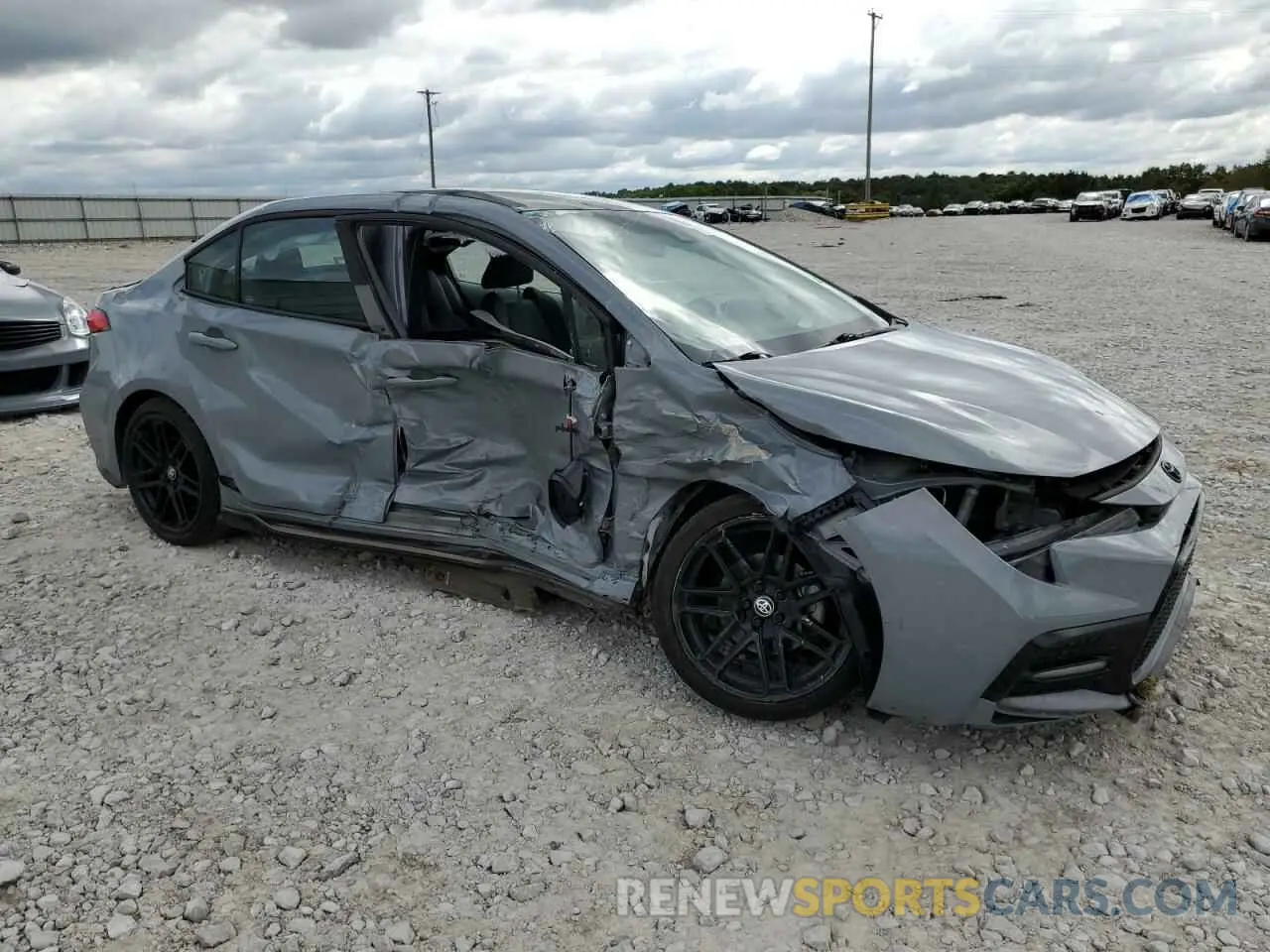 4 Photograph of a damaged car 5YFS4MCE4NP116455 TOYOTA COROLLA 2022