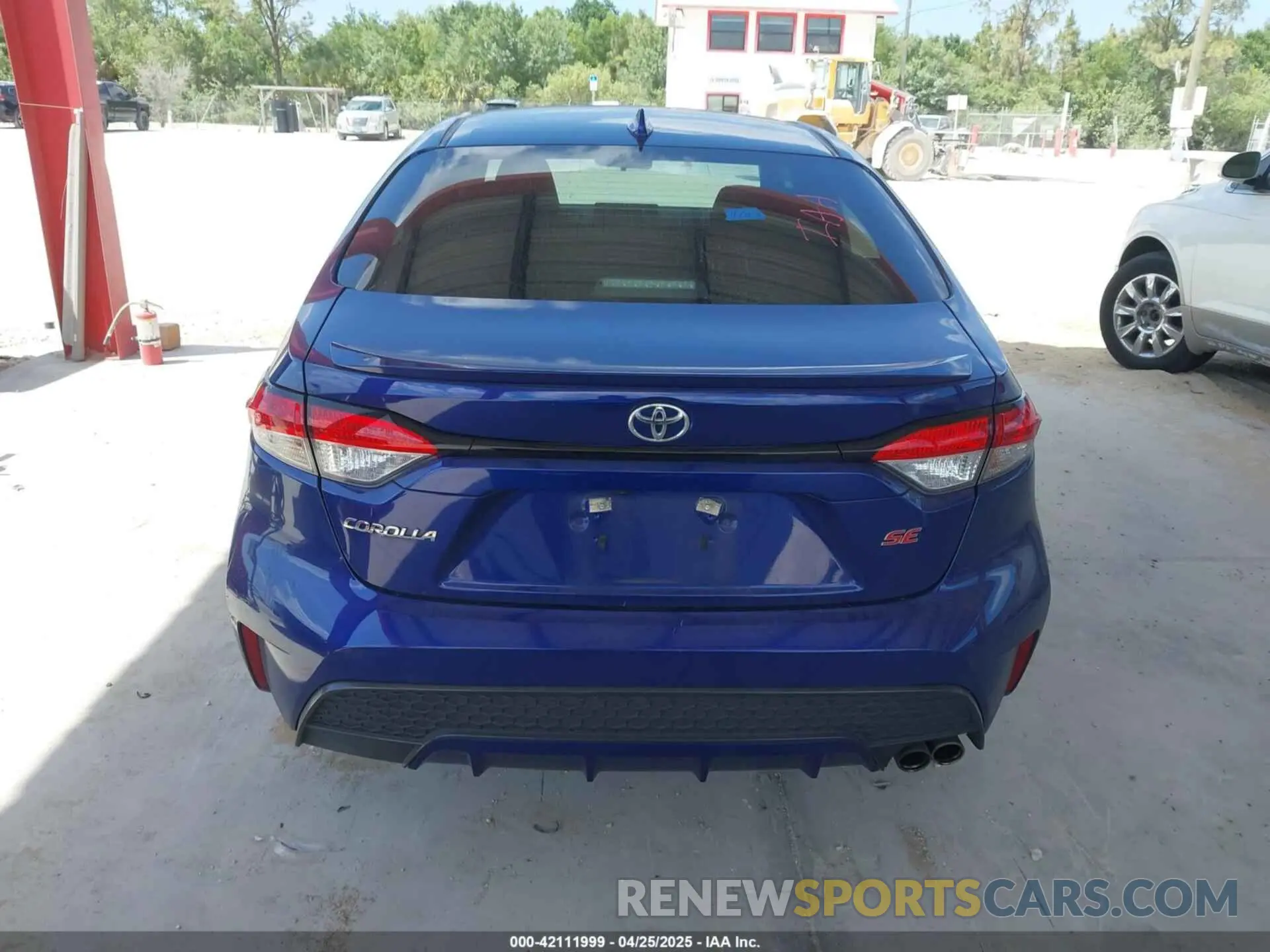 16 Photograph of a damaged car 5YFS4MCE4NP117279 TOYOTA COROLLA 2022