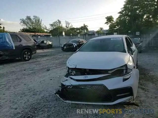 11 Photograph of a damaged car 5YFS4MCE4NP131909 TOYOTA COROLLA 2022