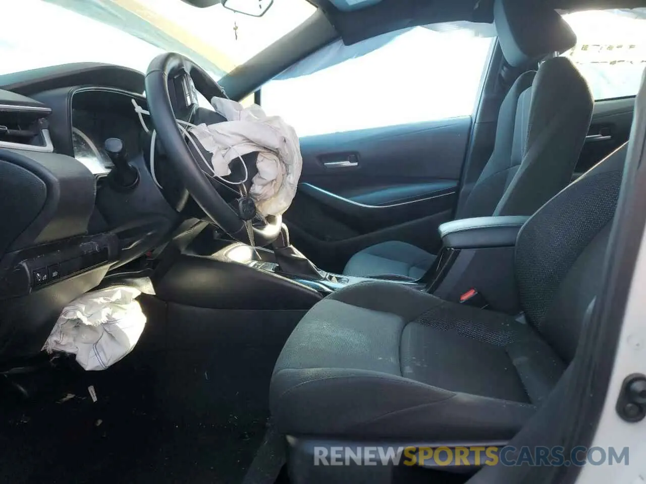 7 Photograph of a damaged car 5YFS4MCE4NP131909 TOYOTA COROLLA 2022