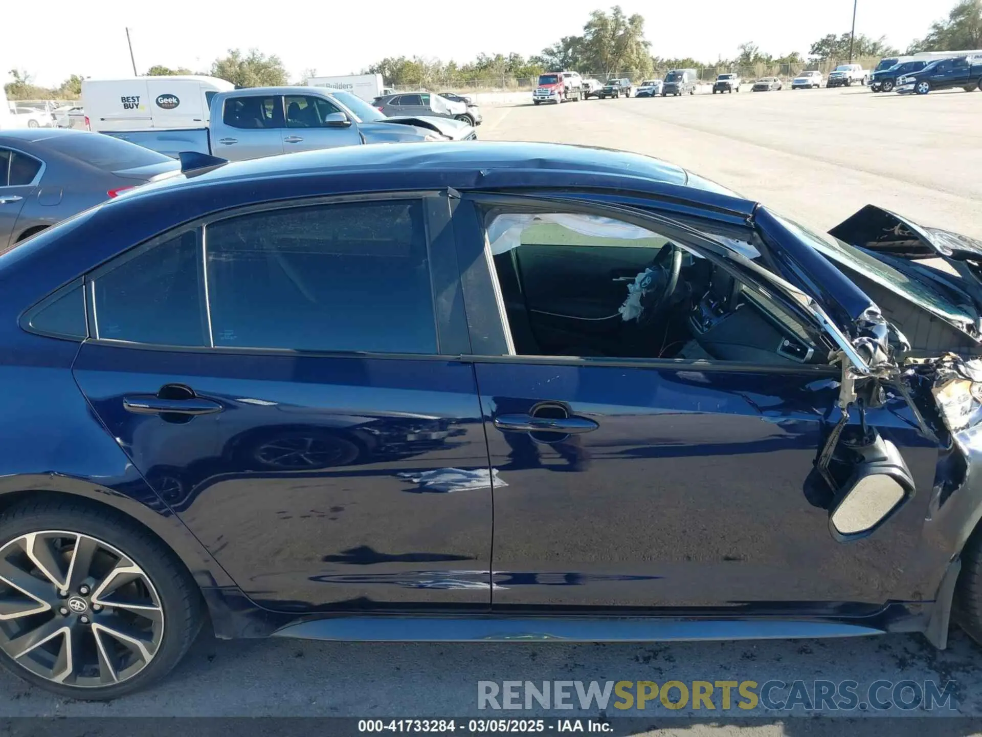 13 Photograph of a damaged car 5YFS4MCE4NP135488 TOYOTA COROLLA 2022