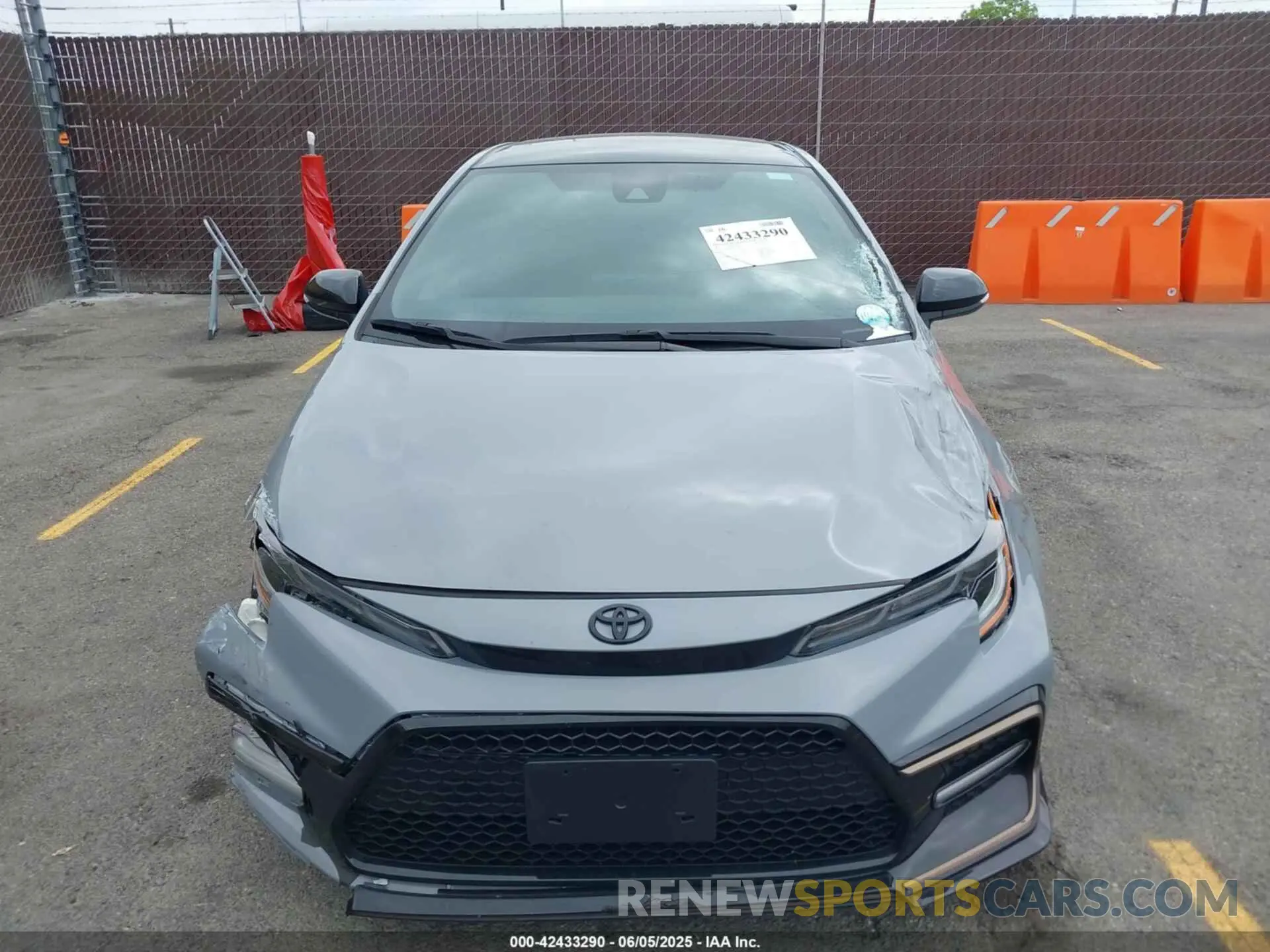 12 Photograph of a damaged car 5YFS4MCE4NP137483 TOYOTA COROLLA 2022