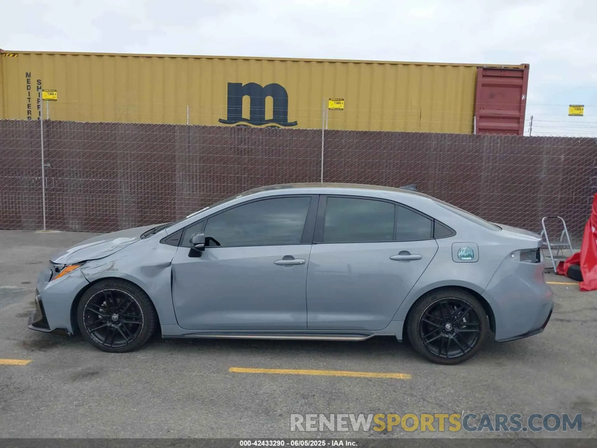 14 Photograph of a damaged car 5YFS4MCE4NP137483 TOYOTA COROLLA 2022