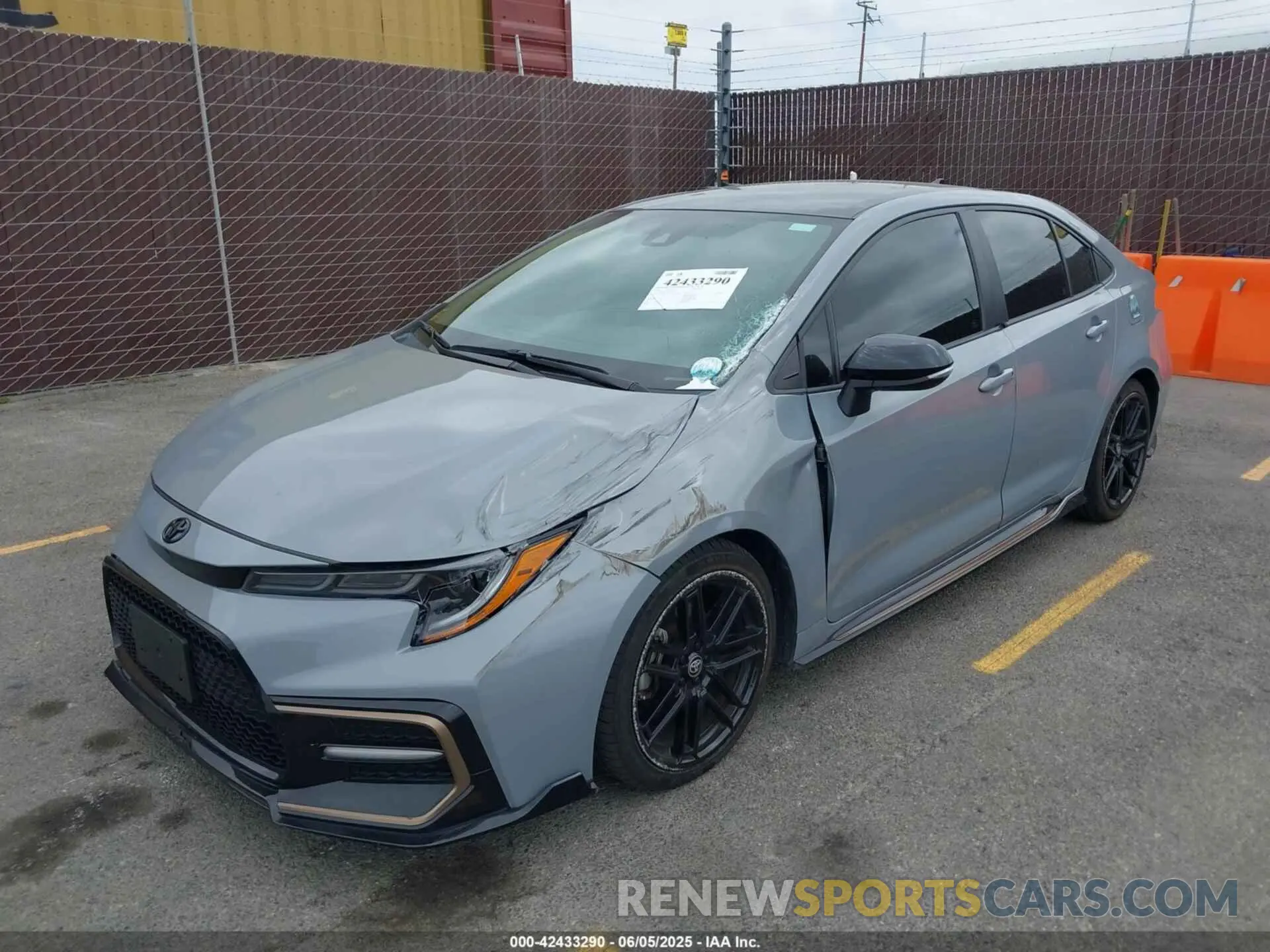 2 Photograph of a damaged car 5YFS4MCE4NP137483 TOYOTA COROLLA 2022
