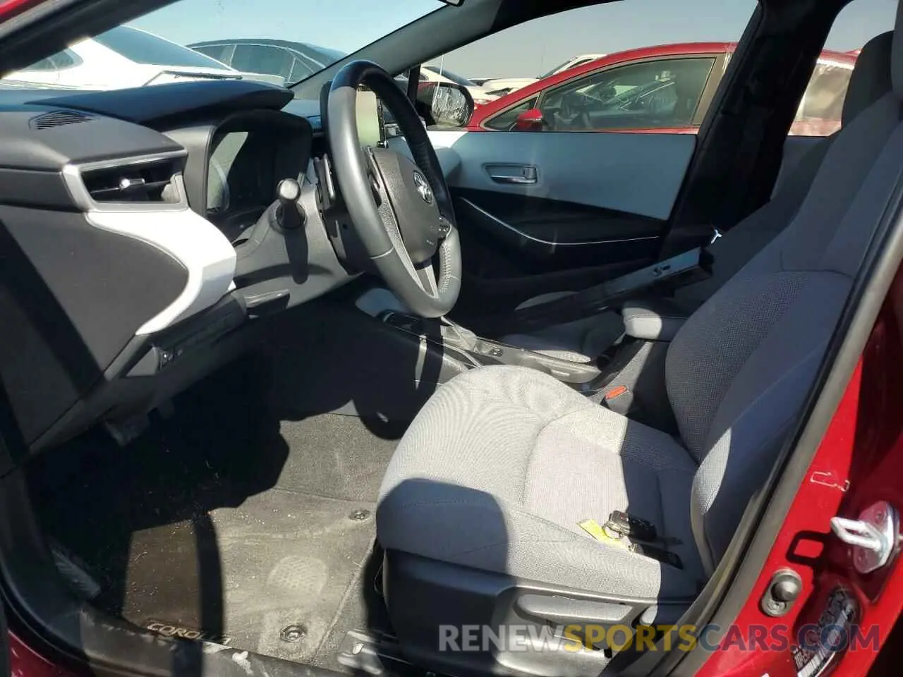 7 Photograph of a damaged car 5YFS4MCE5NP107084 TOYOTA COROLLA 2022