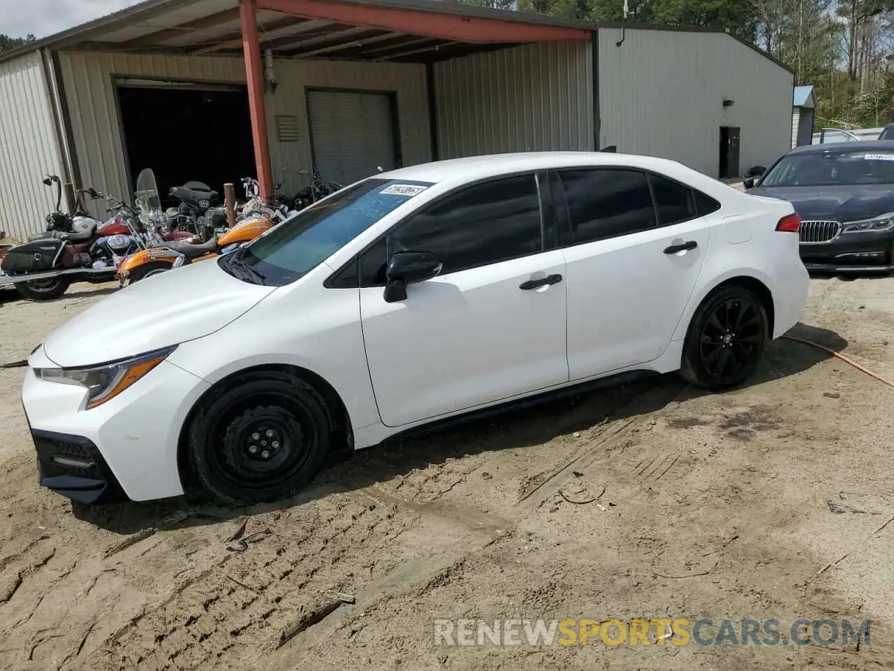 1 Photograph of a damaged car 5YFS4MCE5NP109692 TOYOTA COROLLA 2022