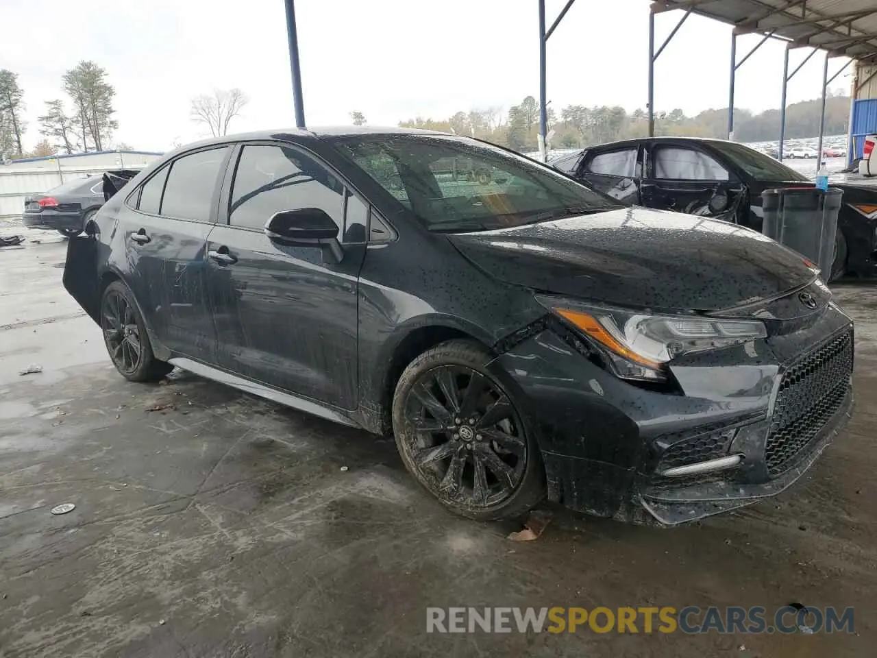 4 Photograph of a damaged car 5YFS4MCE5NP131787 TOYOTA COROLLA 2022