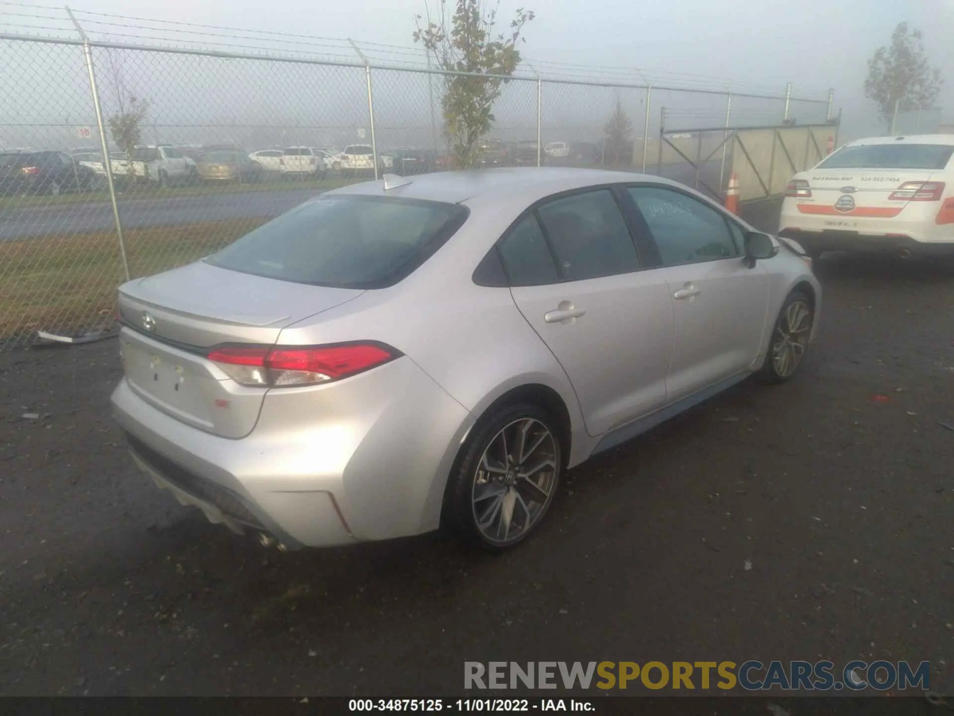 4 Photograph of a damaged car 5YFS4MCE6NP106364 TOYOTA COROLLA 2022