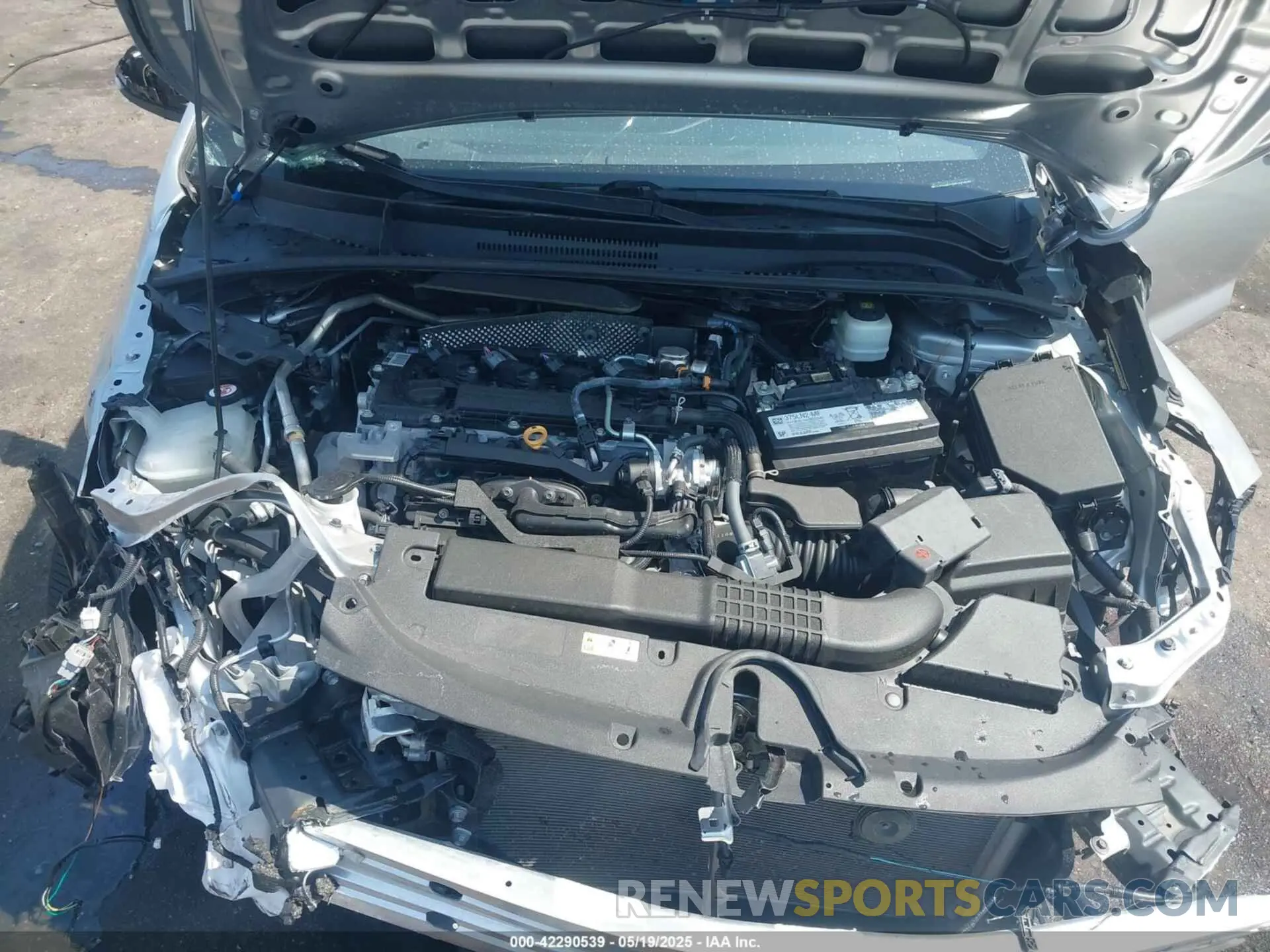 10 Photograph of a damaged car 5YFS4MCE6NP106591 TOYOTA COROLLA 2022