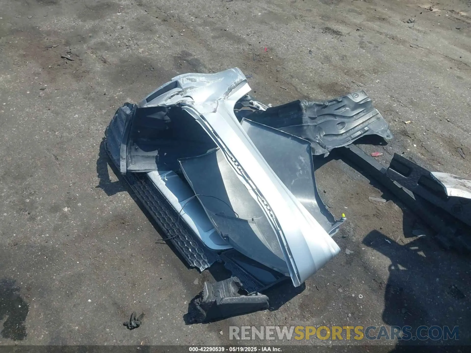 11 Photograph of a damaged car 5YFS4MCE6NP106591 TOYOTA COROLLA 2022