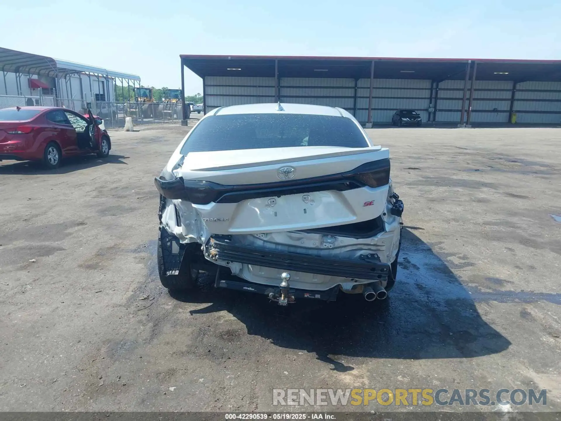 16 Photograph of a damaged car 5YFS4MCE6NP106591 TOYOTA COROLLA 2022