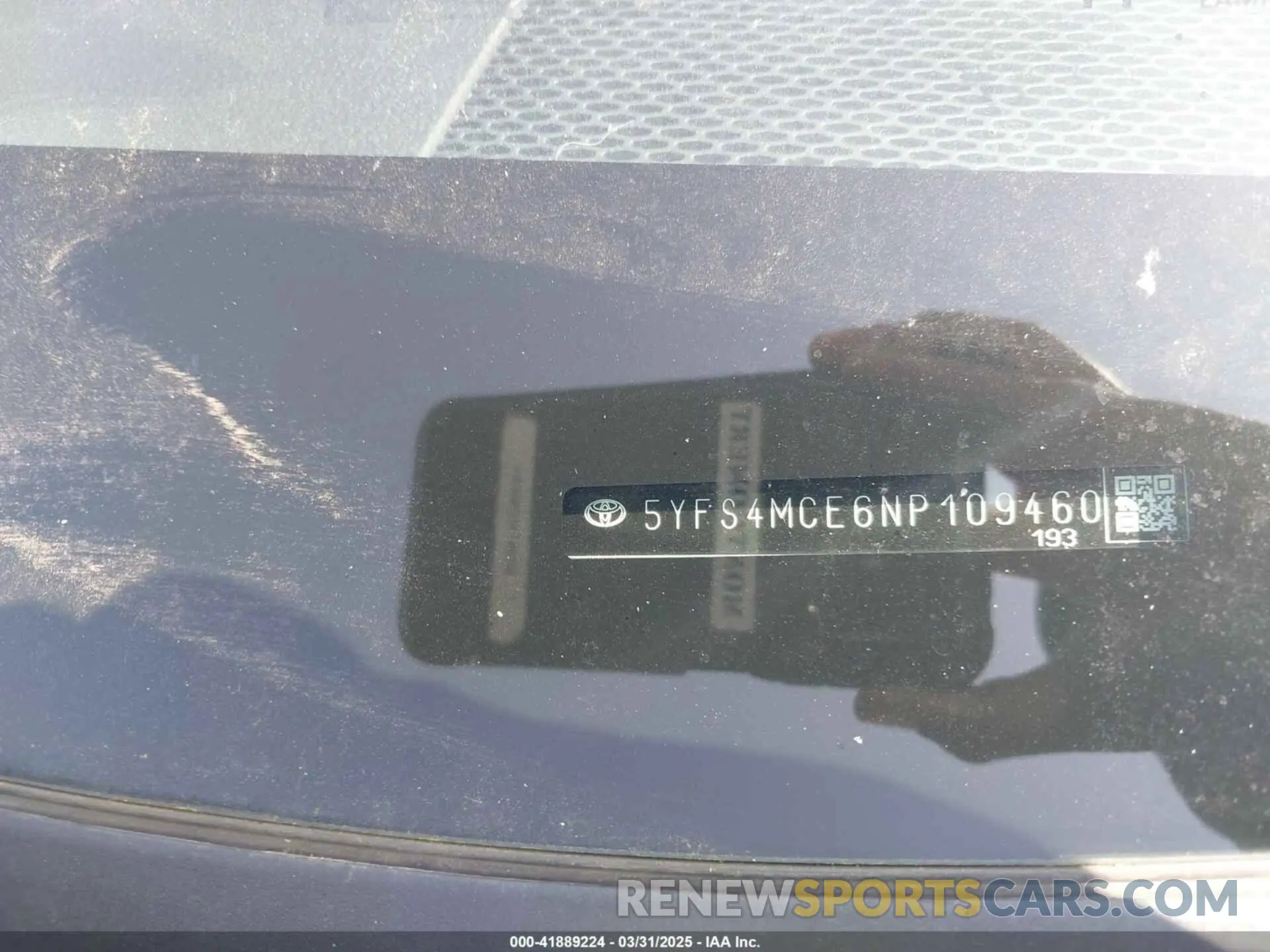 9 Photograph of a damaged car 5YFS4MCE6NP109460 TOYOTA COROLLA 2022