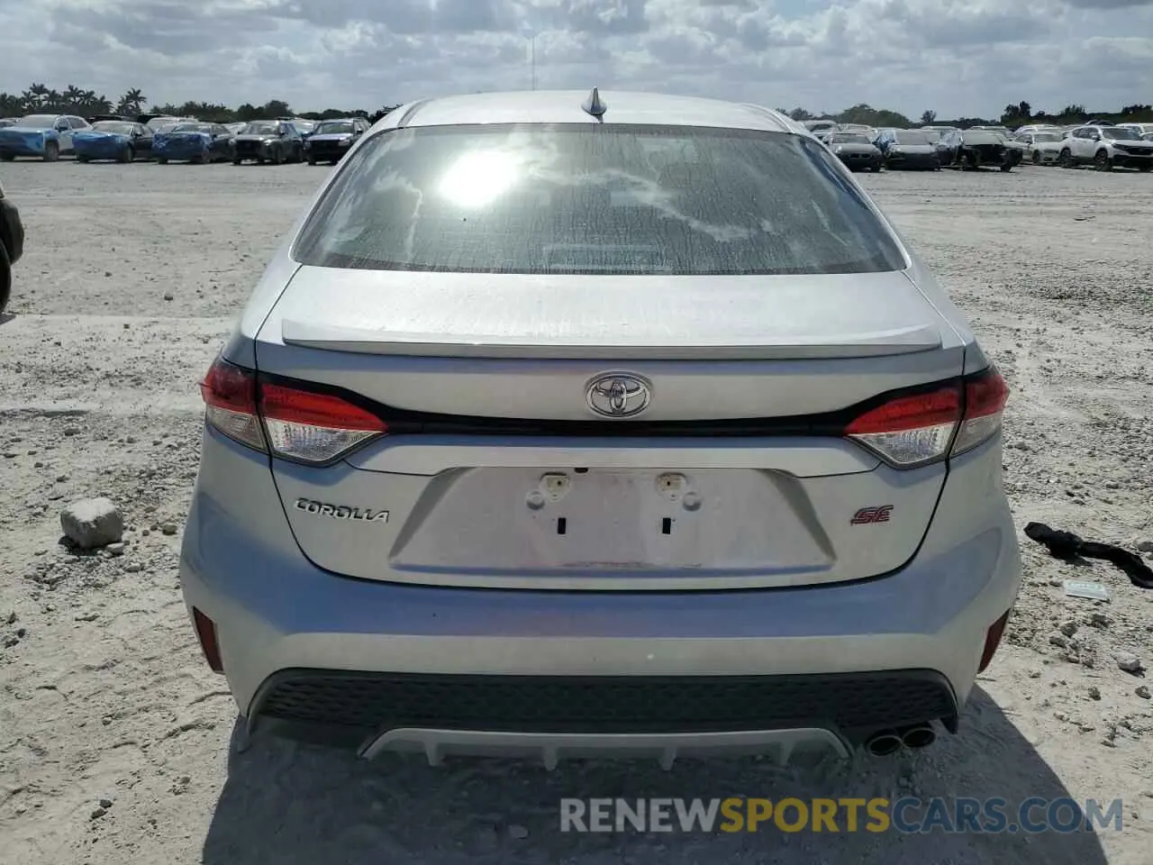 6 Photograph of a damaged car 5YFS4MCE6NP110284 TOYOTA COROLLA 2022