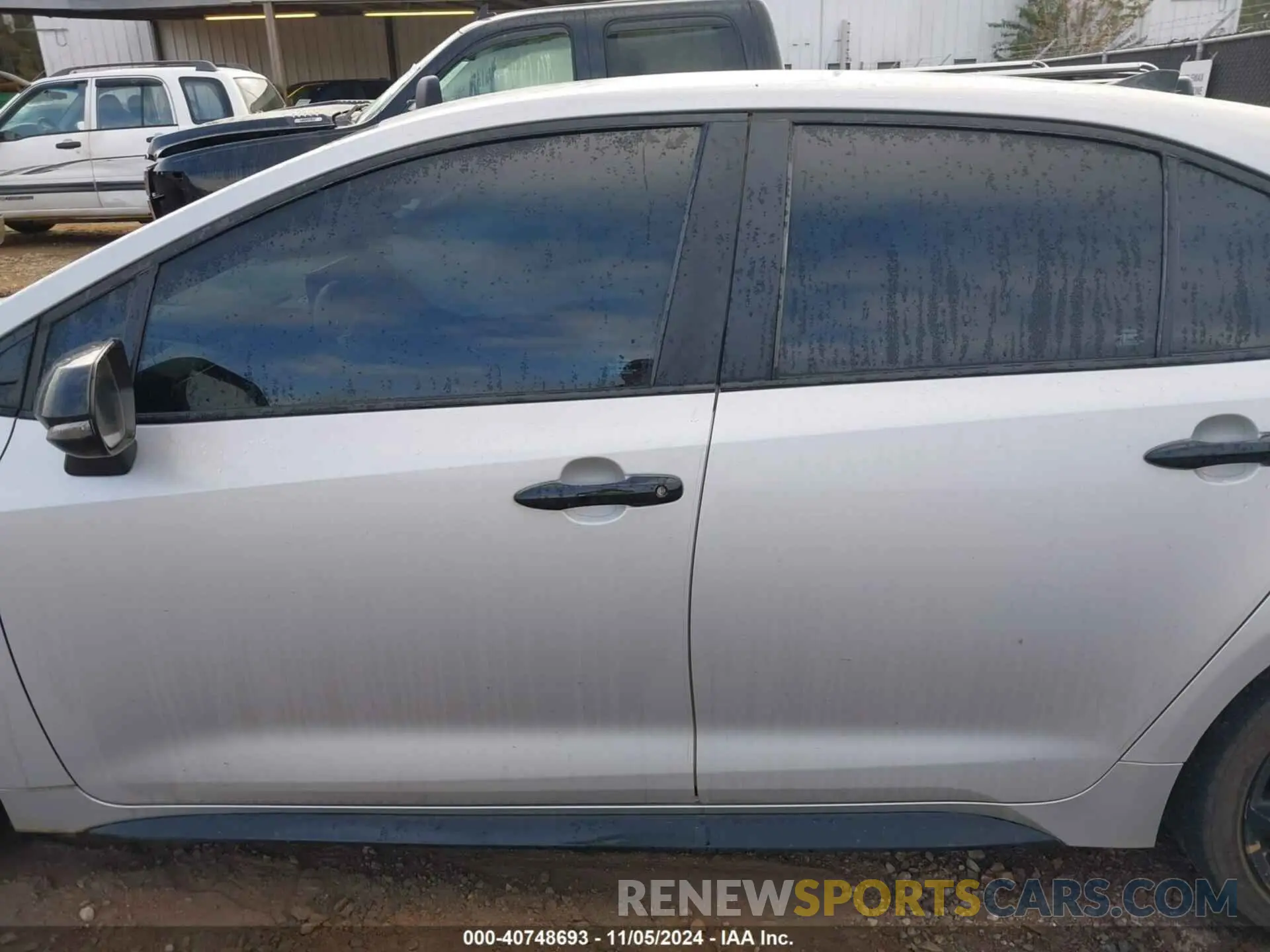 14 Photograph of a damaged car 5YFS4MCE6NP113119 TOYOTA COROLLA 2022