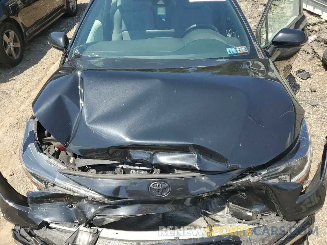 11 Photograph of a damaged car 5YFS4MCE6NP118756 TOYOTA COROLLA 2022