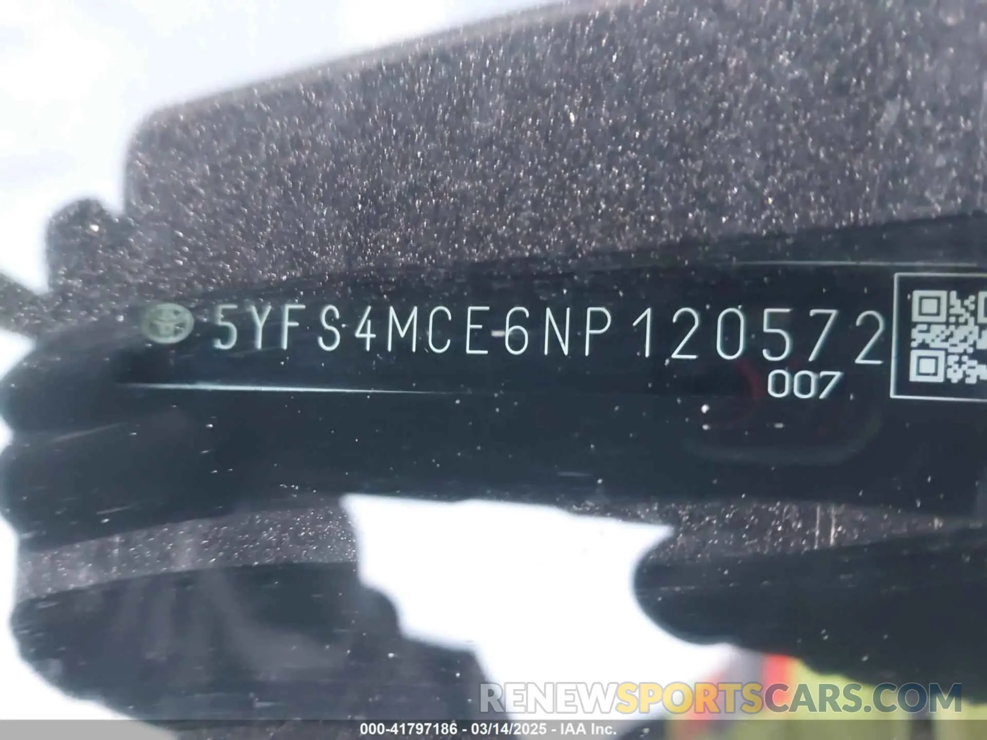 9 Photograph of a damaged car 5YFS4MCE6NP120572 TOYOTA COROLLA 2022